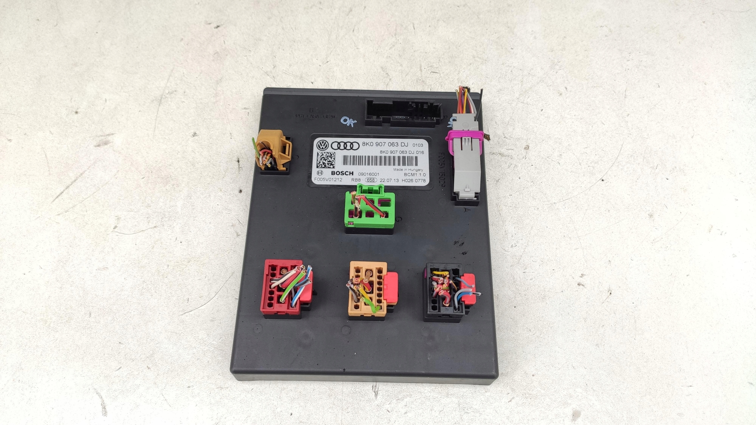 AUDI A4 B8 A5 8T MODUŁ STEROWNIK KOMFORTU 8K0907063DJ