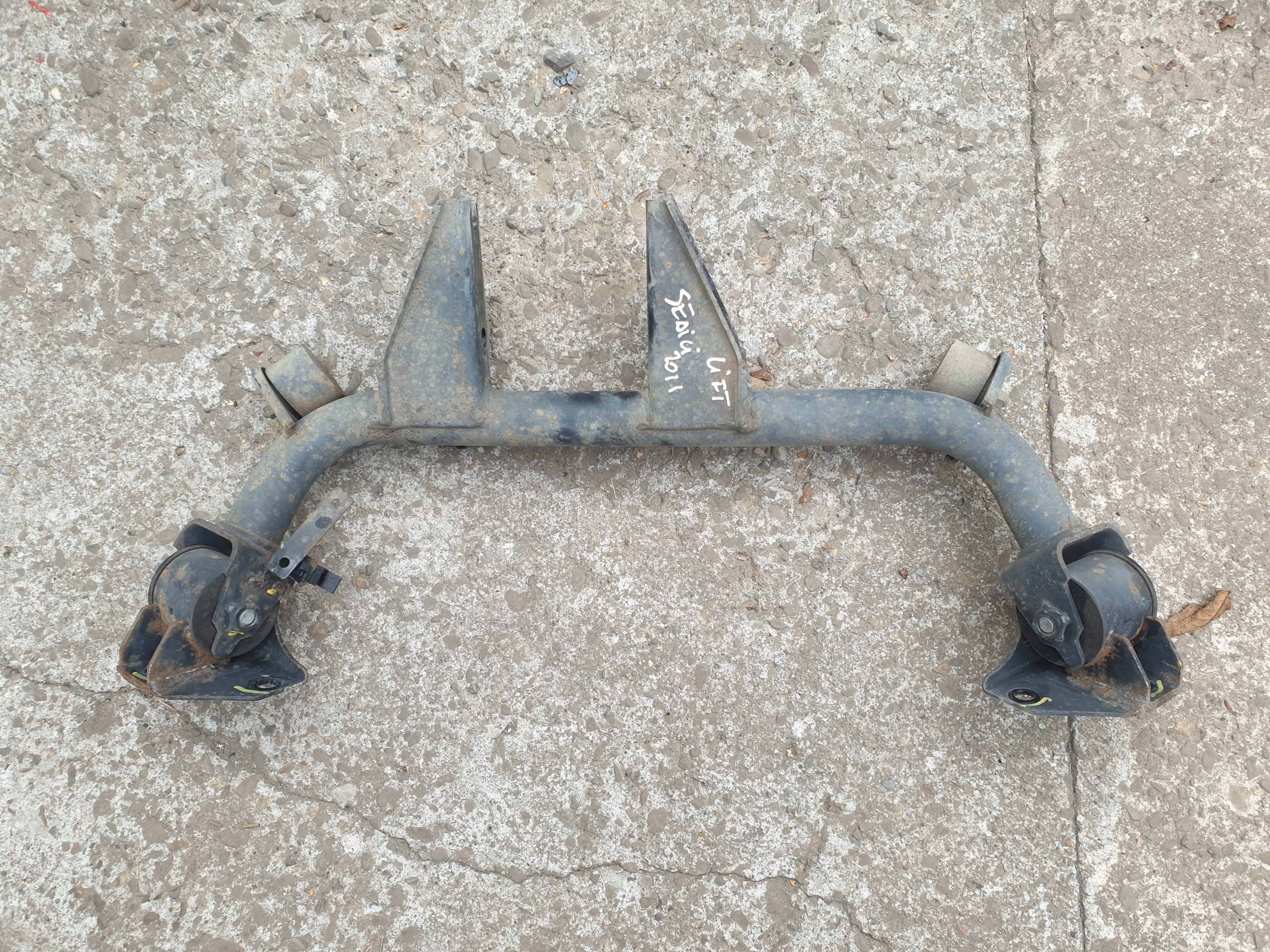 držák DYFRA držák FIAT SEDICI SUZUKI SX4 2006-2013