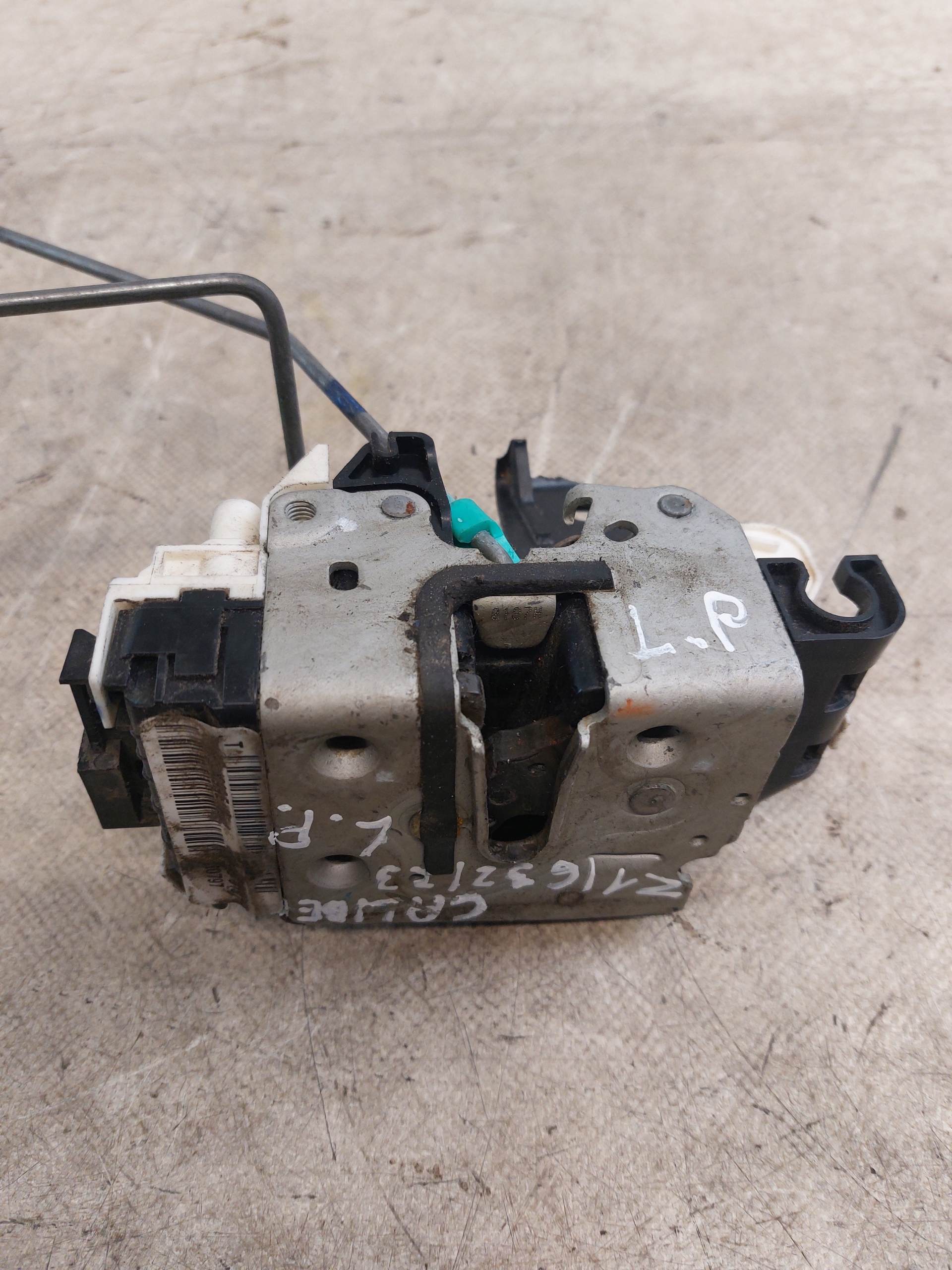 lock door left front 4PIN DODGE CALIBER