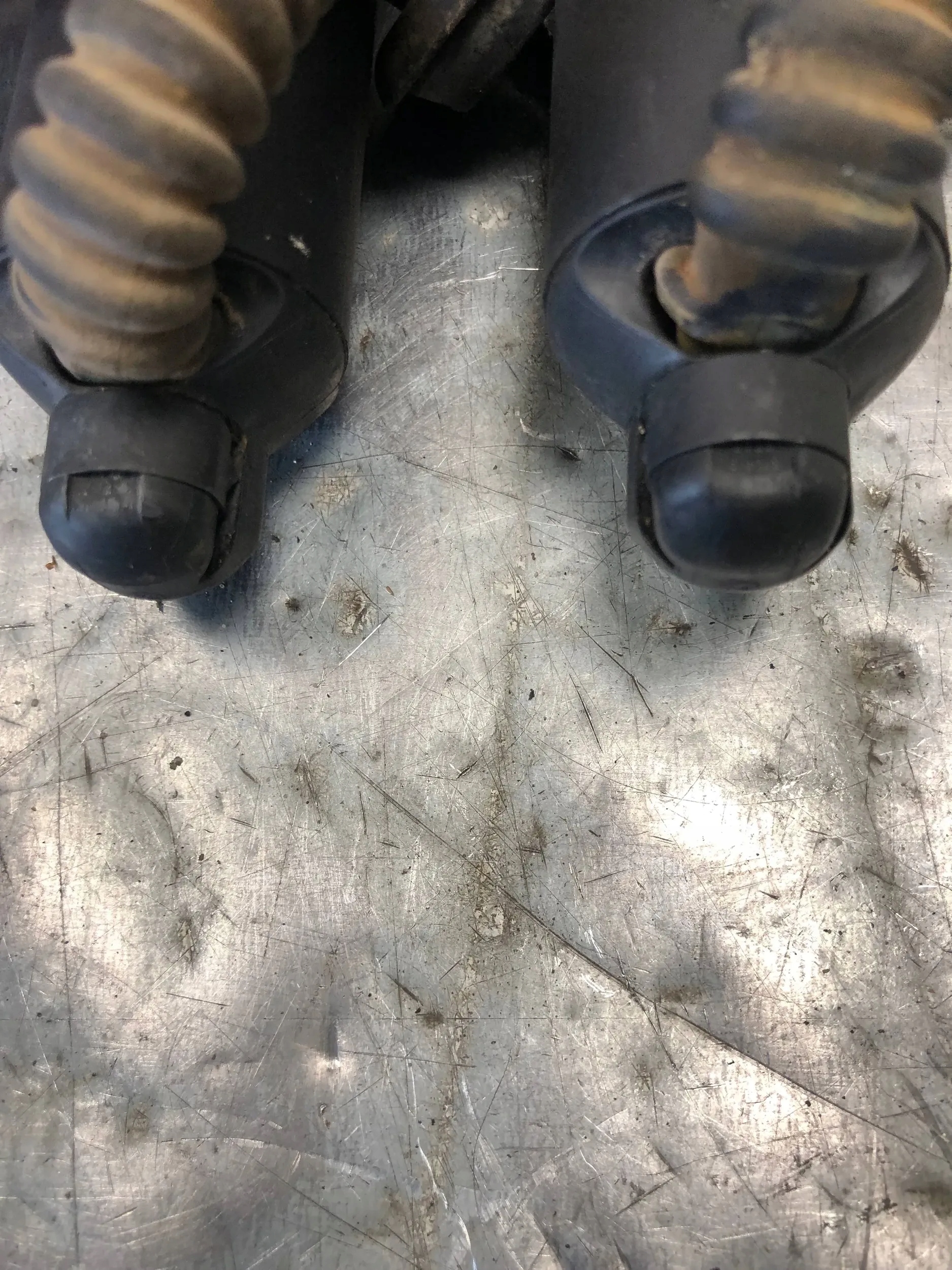 SILOWNIKI electrics bonnet boot AUDI Q3 8U0827851