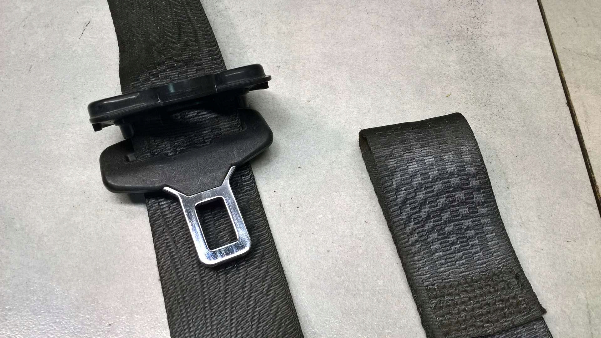 tension belt safety right front FIAT STILO 1.9 JTD 3D