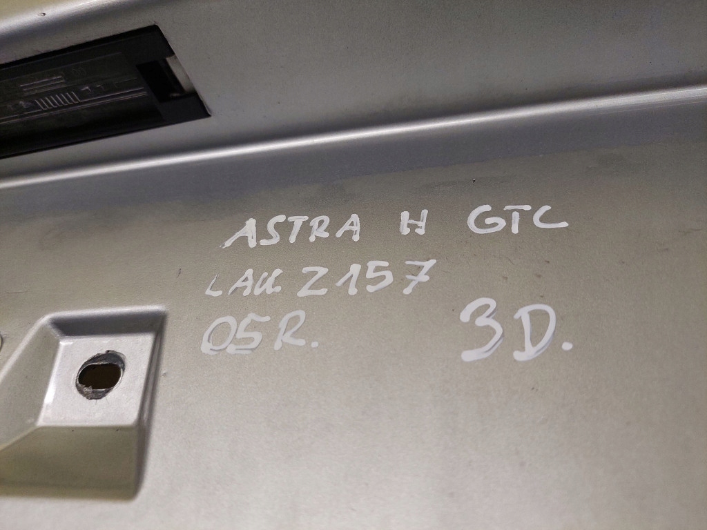 OPEL ASTRA H GTC bumper rear part Z157