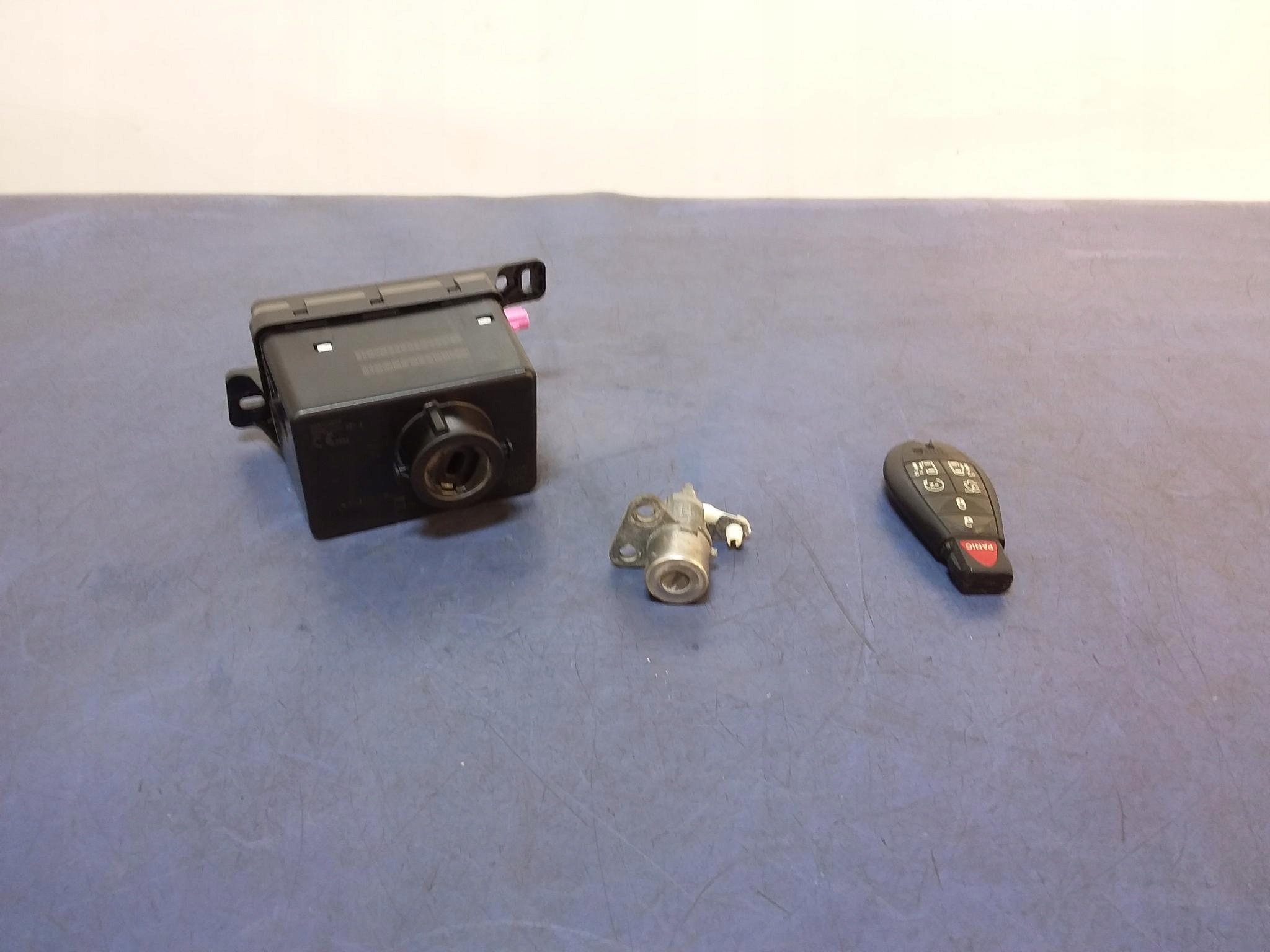 CHRYSLER TOWN COUNTRY V КЛЮЧ ЗАЖИГАНИЯ