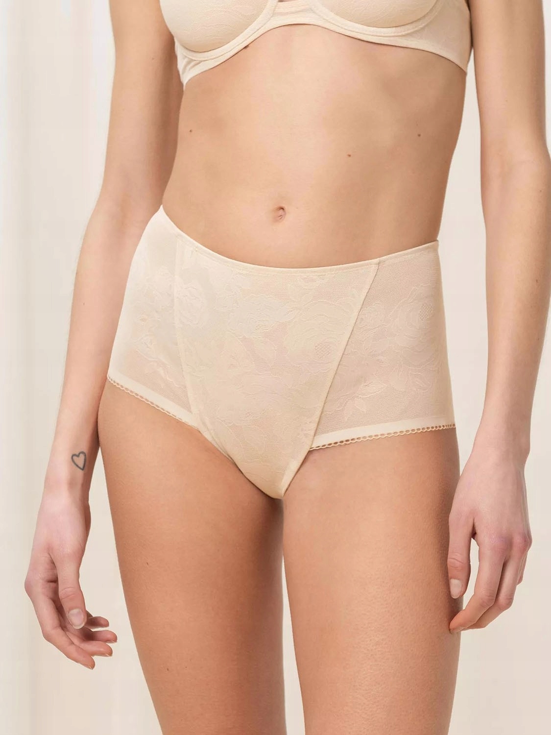 Kalhotky Vysoké Triumph Wild Rose Sensation maxi 42