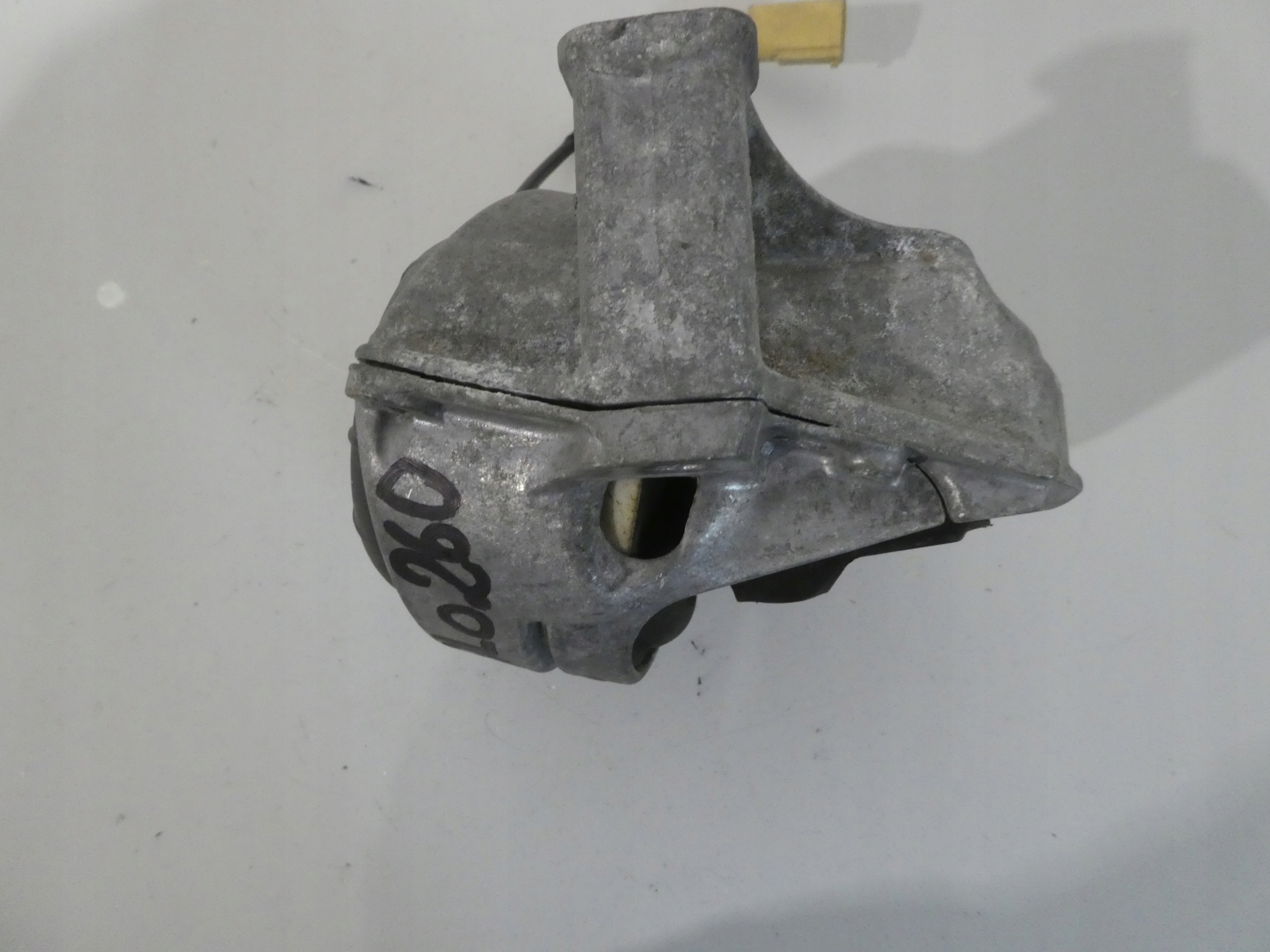 engine mount AUDI A4 B8 A5 Q5 8R0199381