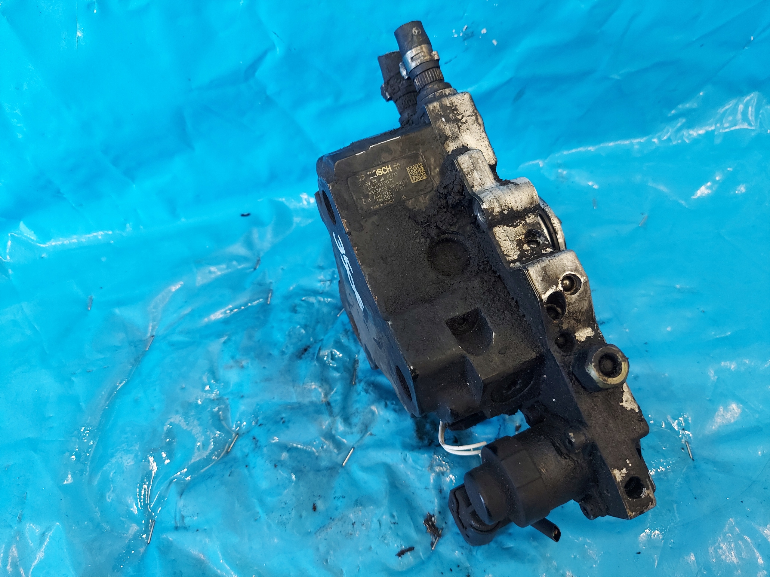 injection pump MERCEDES W203 2.2 CDI 044010078