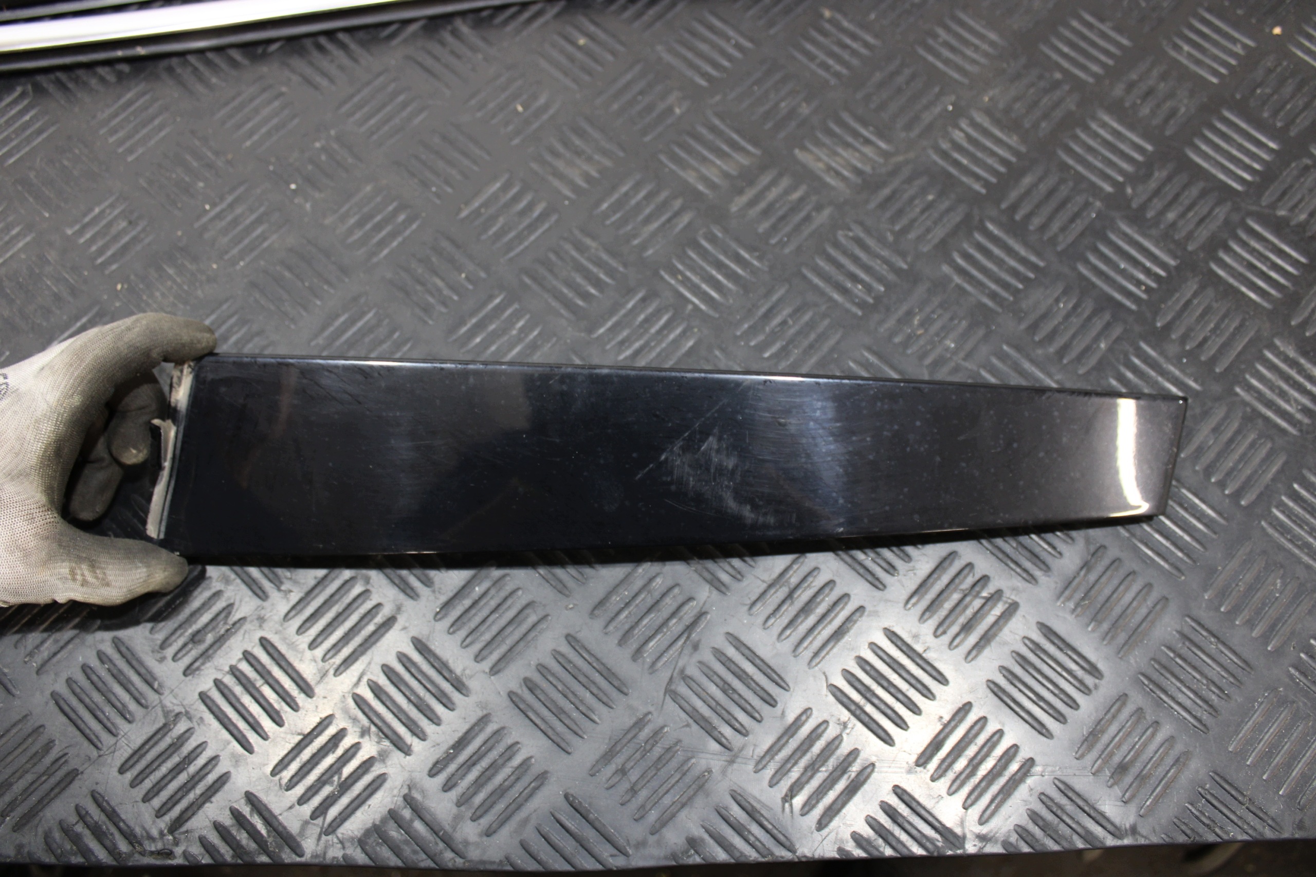 joint moulage portière droite avant VW PASSAT B7 3AA 3AF