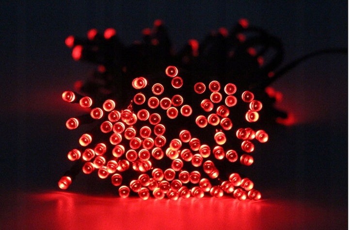 LAMPKI CHOINKOWE LED ZEWNĘTRZNE CZEROWNE 300 LED Zastosowanie na zewnątrz