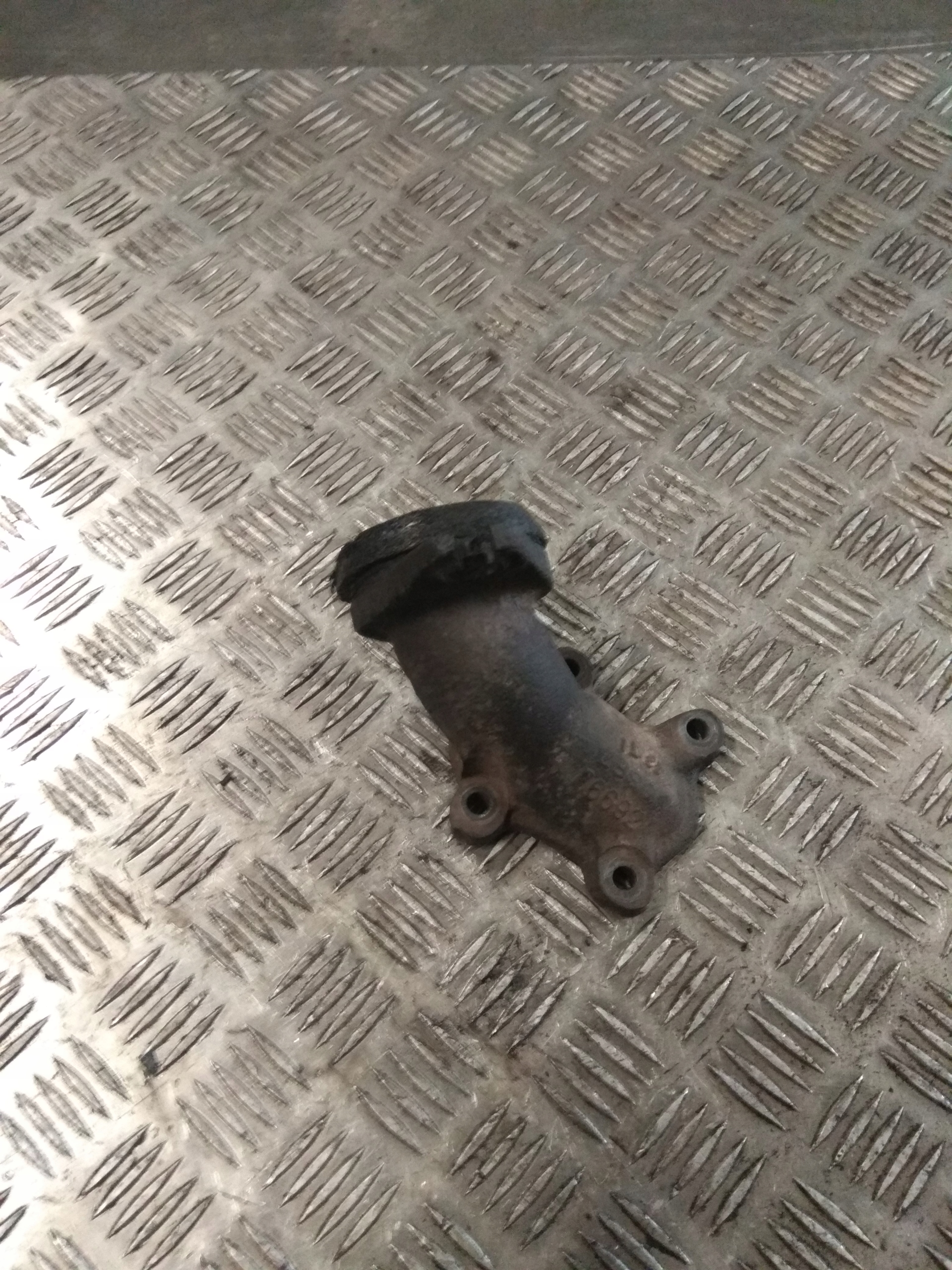 KOLANKO TURBINY IVECO DAILY 2.3 HPI 06r 115KM F1AE0481B 6692