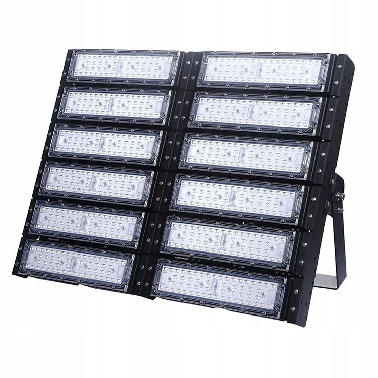 Lampa LED Reflektor Sportowy 600W!! 84000 LM!!! elewacja stadion DIALUX !!!