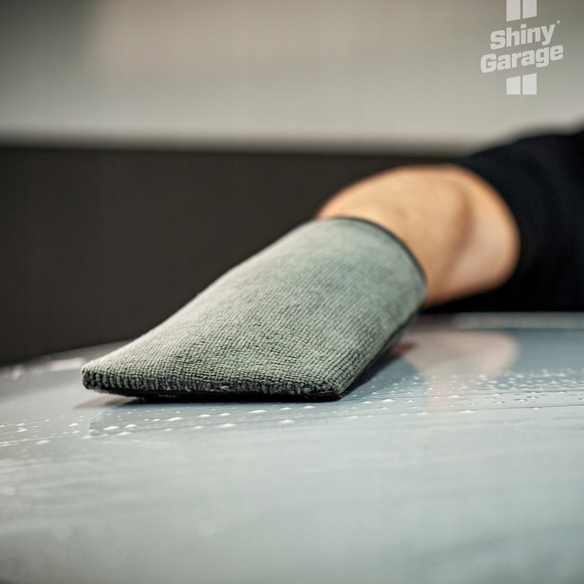SHINY GARAGE CLAY MITT Rękawica Glinka do Lakieru Pojemność opakowania 100 g