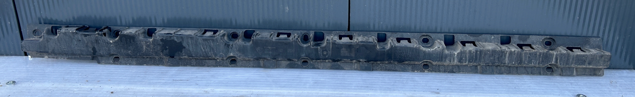 support mouldings PROGOWEJ right BMW X5 E70 7207196