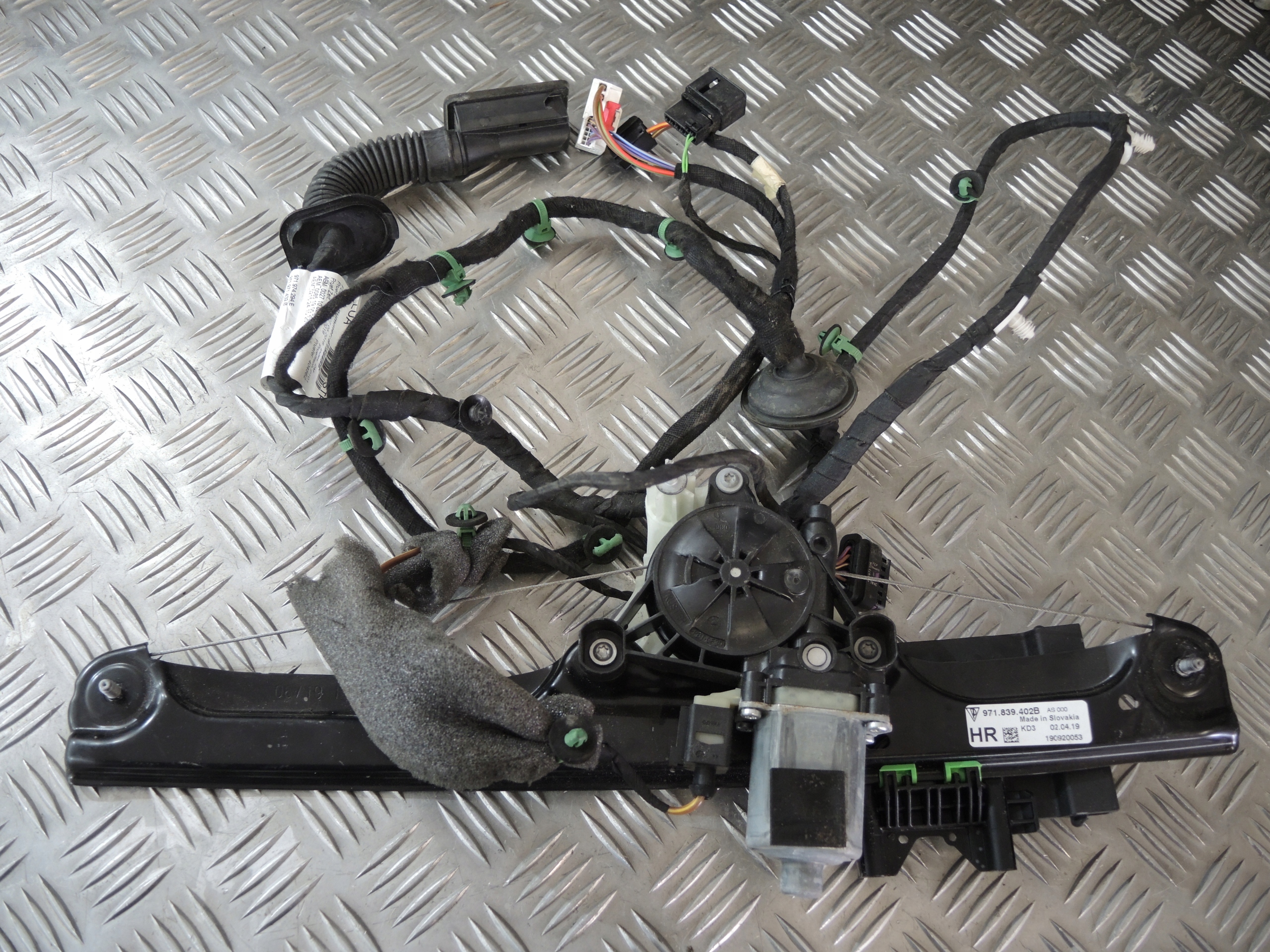 PORSCHE PANAMERA 971 PODNOŚNIK SZYBY TYŁ PRAWY