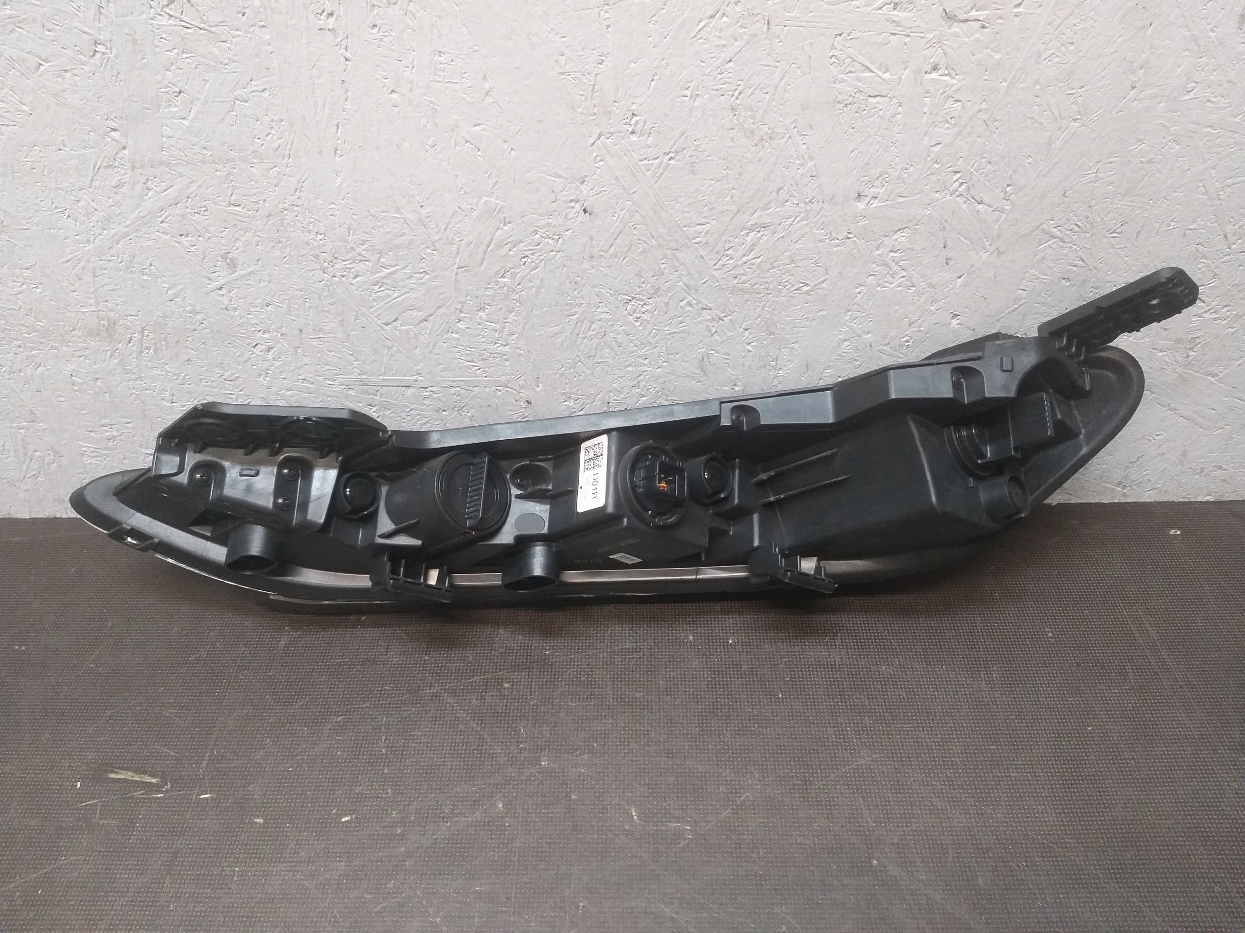 LIGHT FRONT RIGHT HYUNDAI KONA 92208-J92