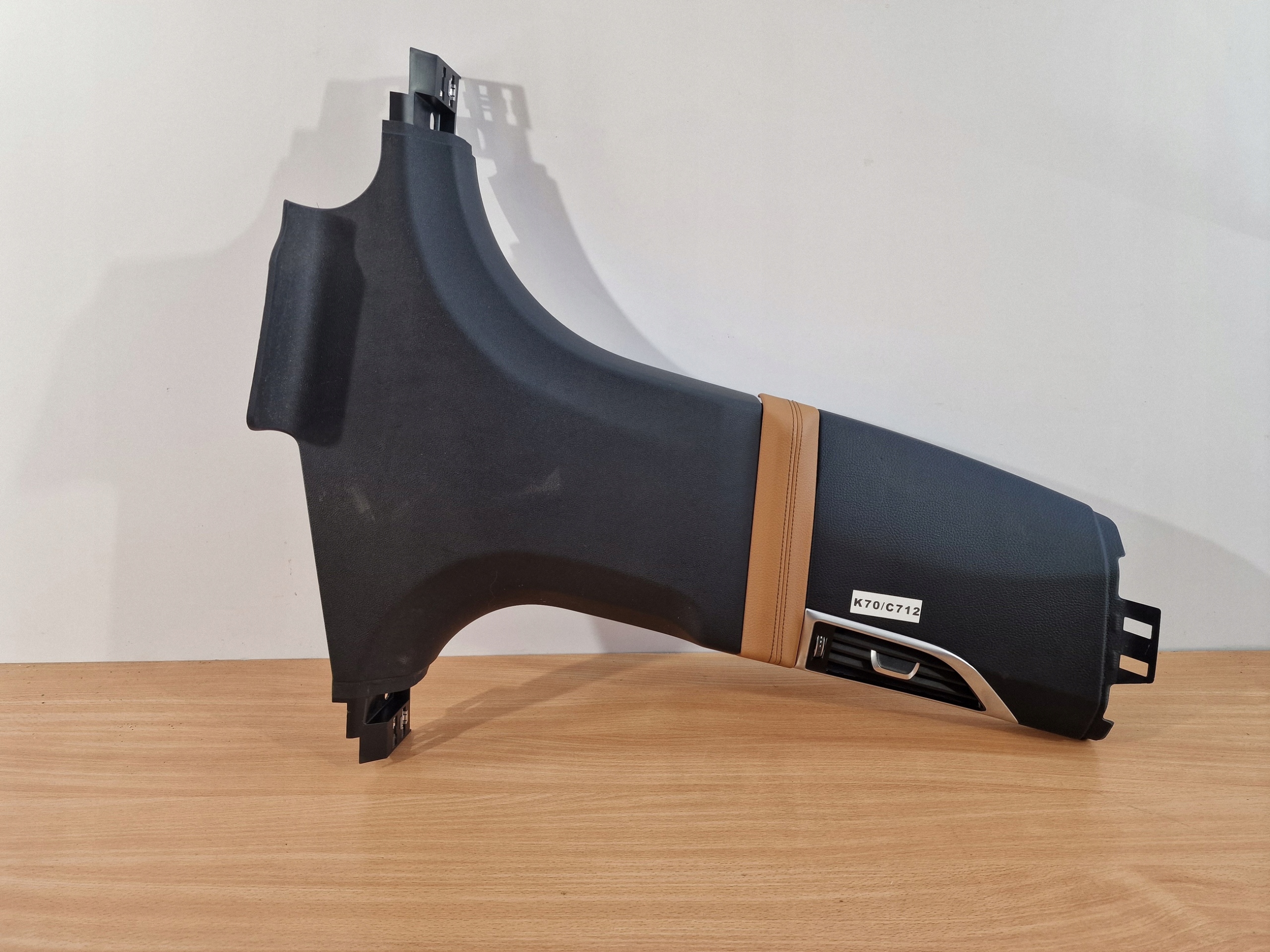 51437355332 - BMW 7 G11 G12 облицовка стойки П накладка решетки