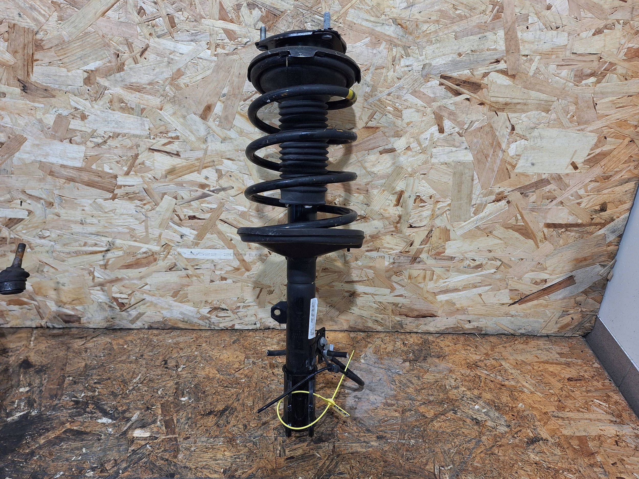 shock absorber right front CHERY TIGGO DR5 T11-2905020