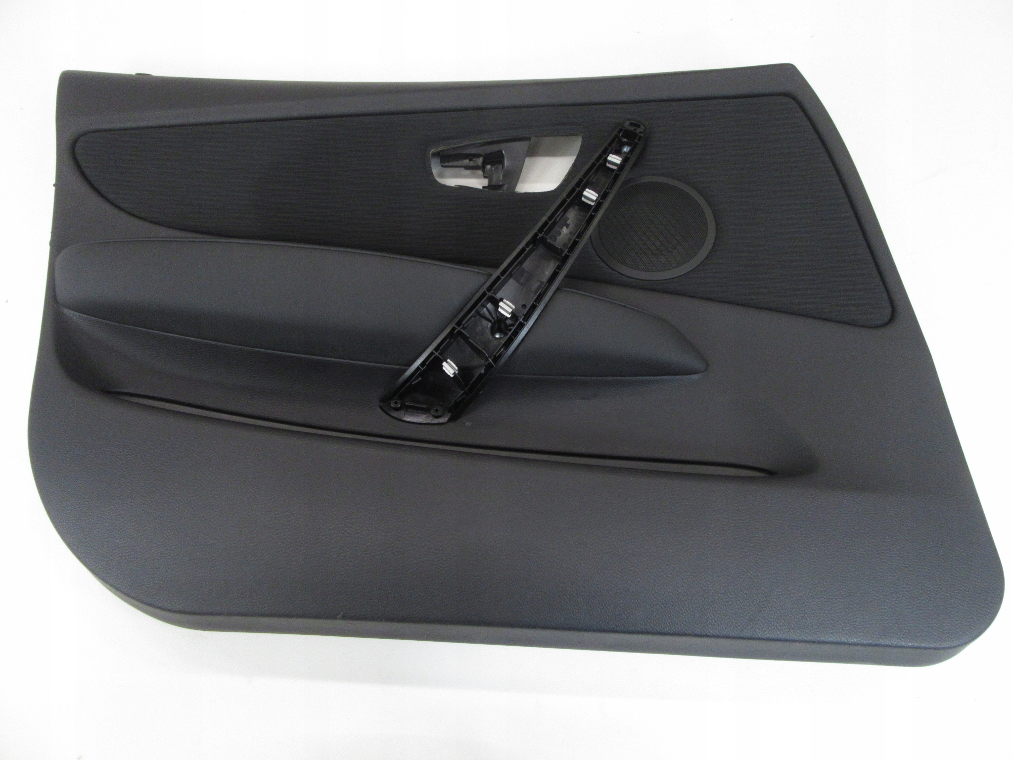 side upholstery door left front driver´s BMW e87