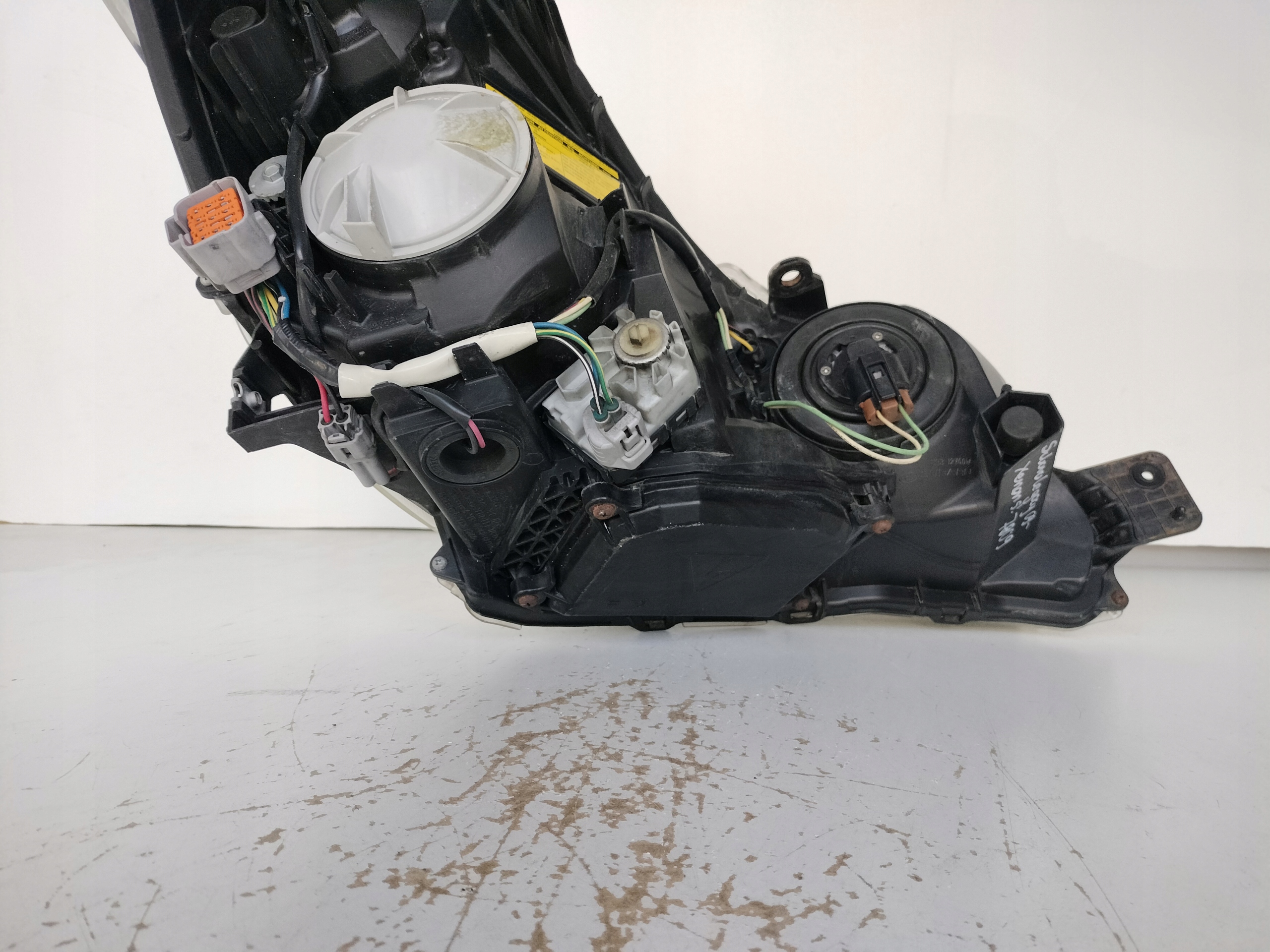 light left REFLEKTOR SUBARU LEGACY OUTBACK 09- XENON