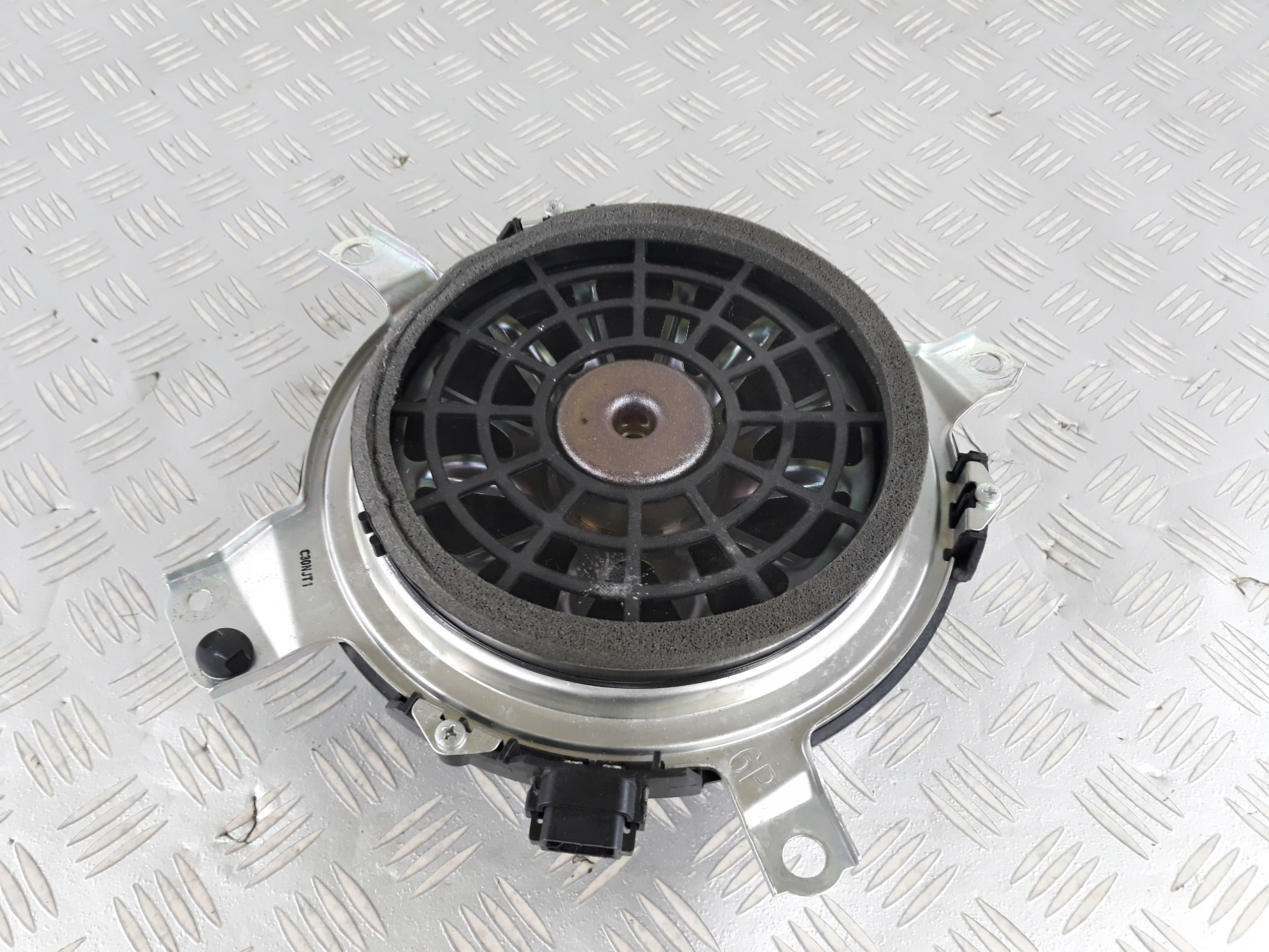 86150-78050 Сабвуфер динамік в люку LEXUS NX 14-