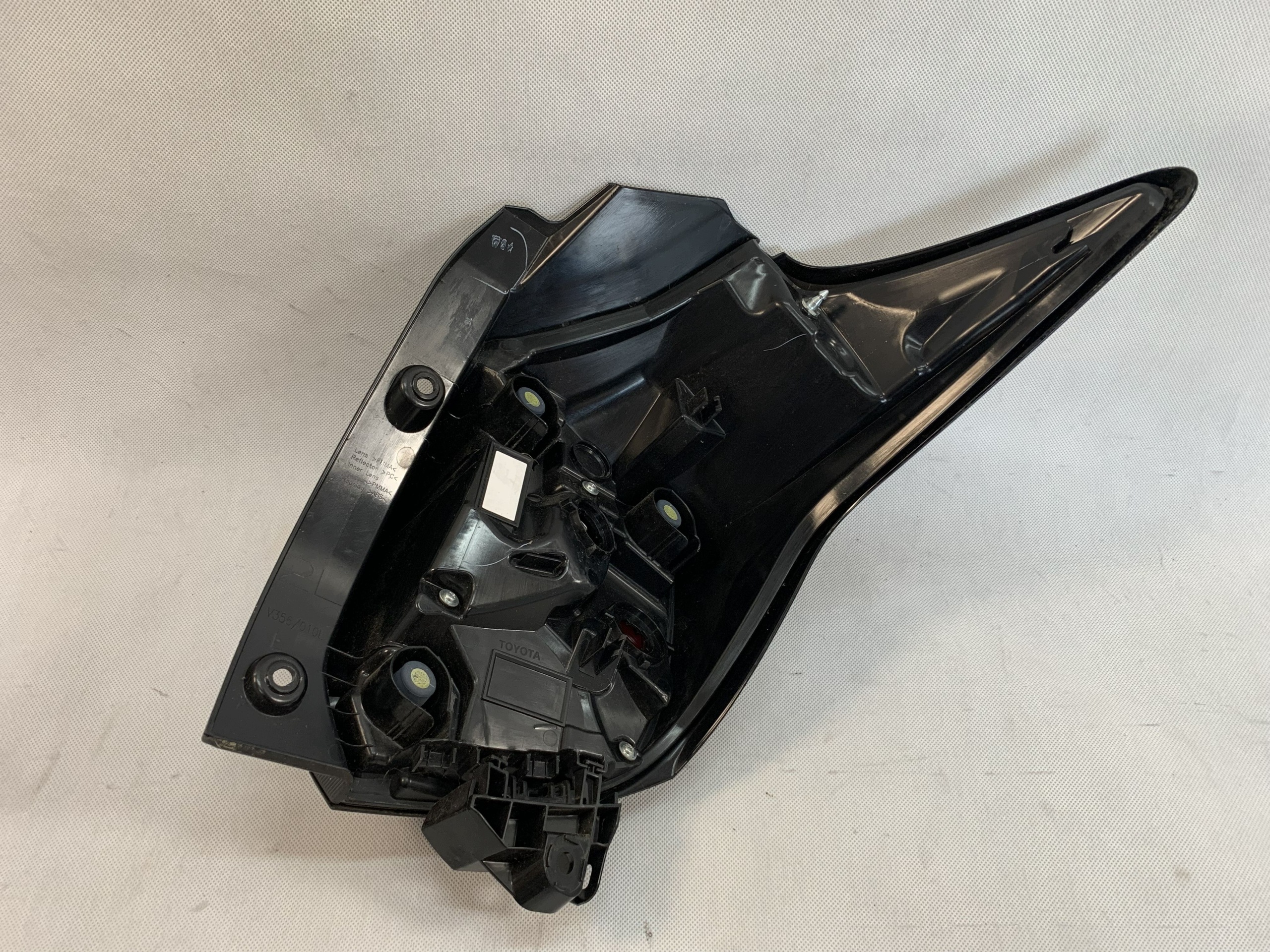 light left rear Toyota Yaris 4 IV 20r LED 07.26