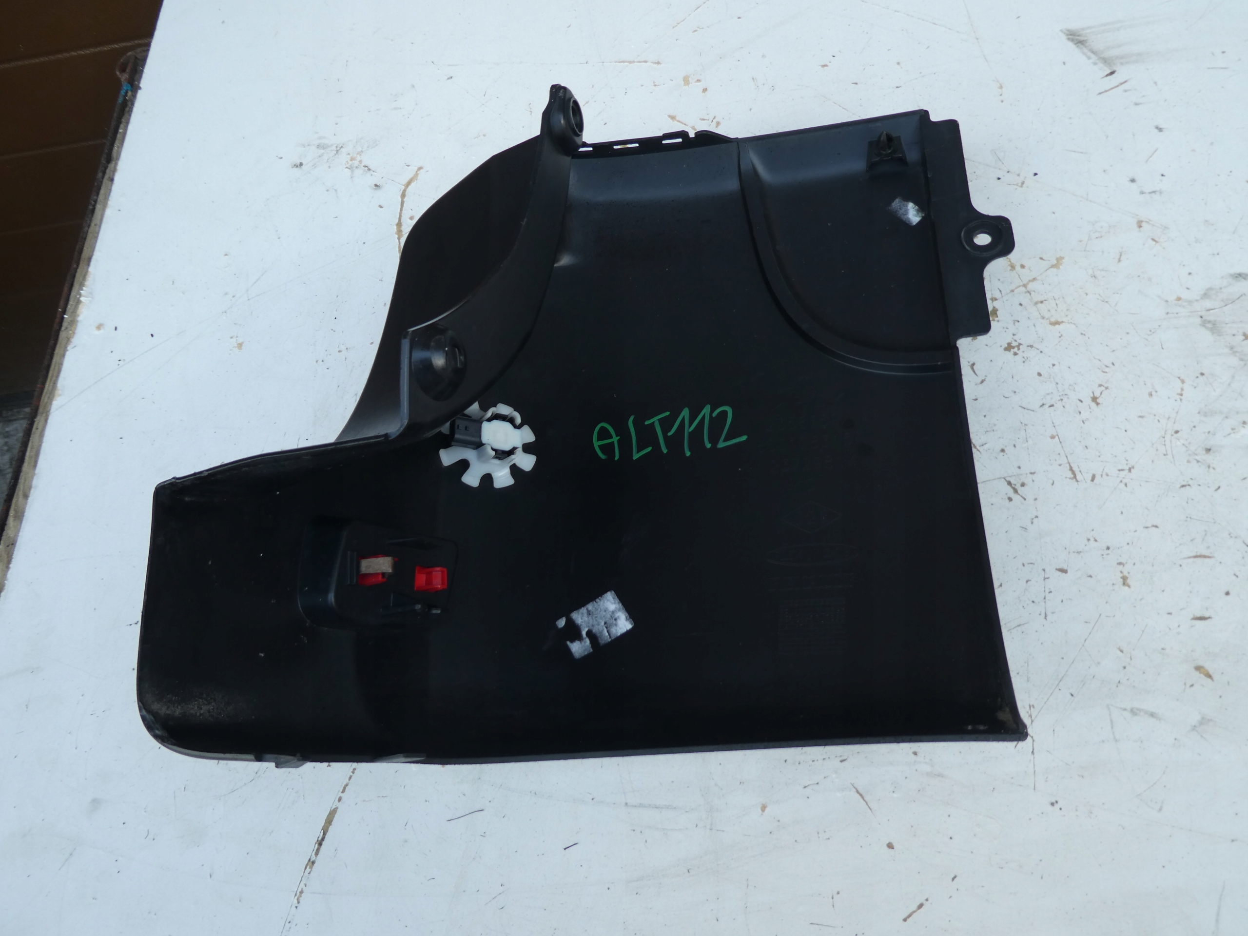 Ecke der Stoßstange RENAULT MASTER 850178315R PDC
