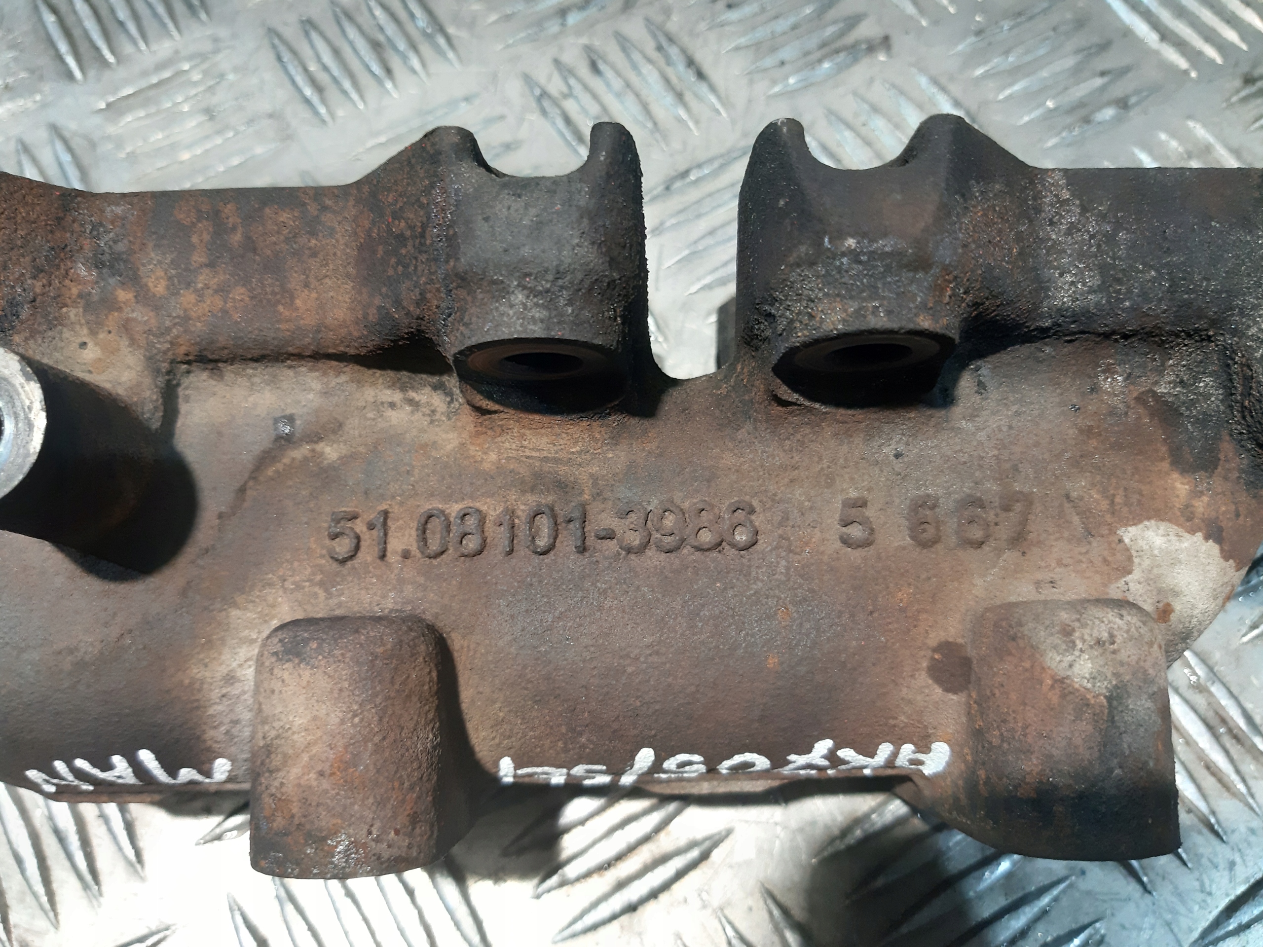 ispušna grana MAN D0836 51081013986