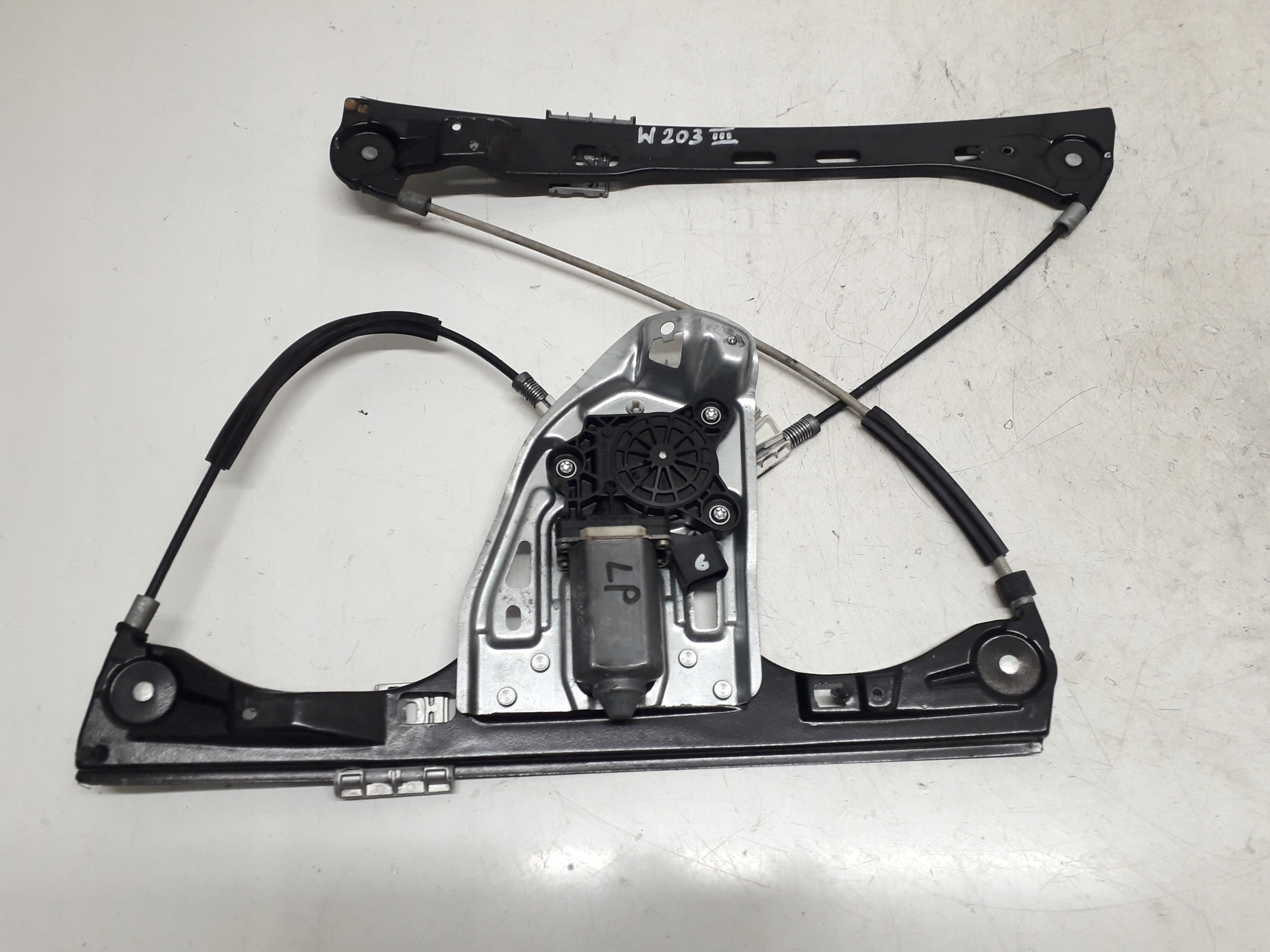 MERCEDES C KLASA W203 PODNOŚNIK SZYBY 6-PIN LEWY PRZEDNI PRZÓD 2037201746