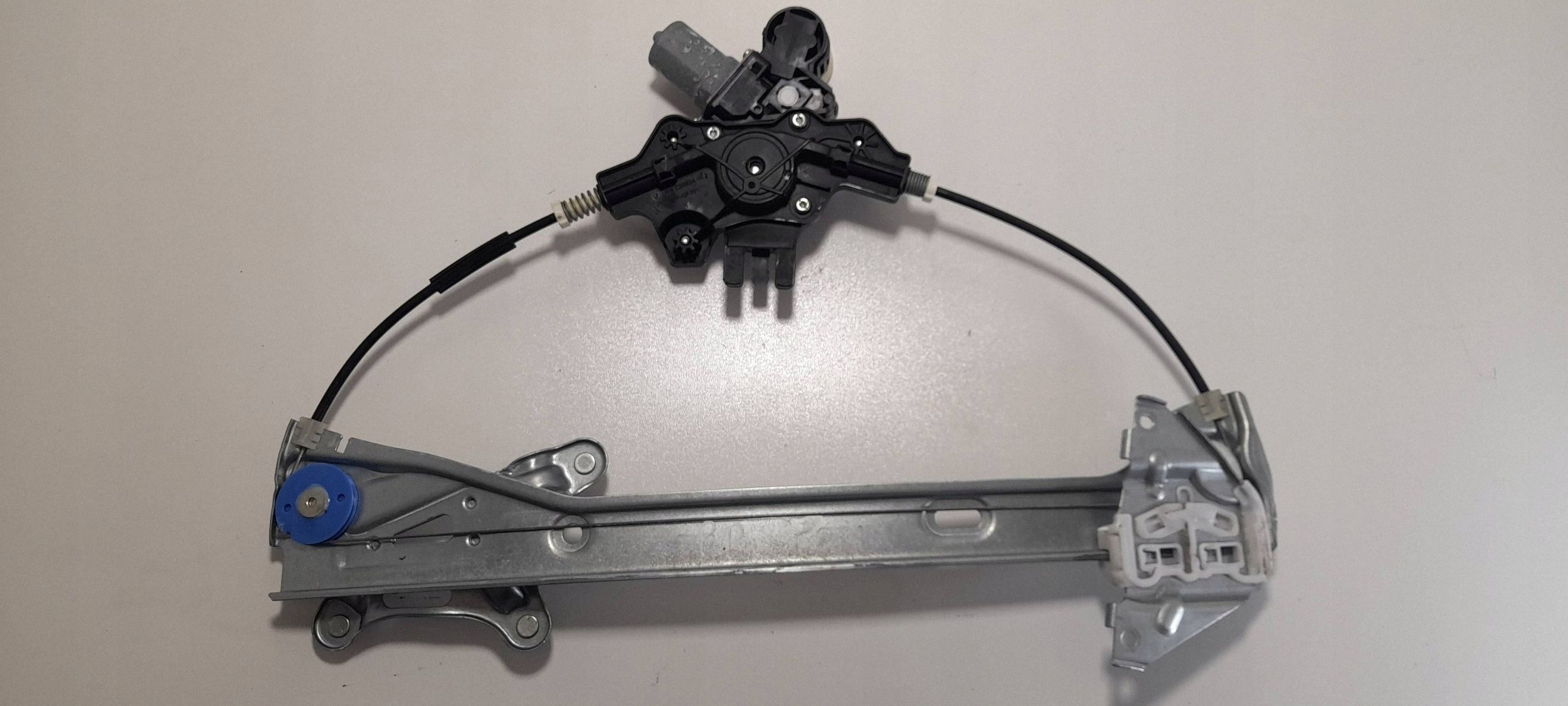 Toyota Corolla E21 2024r window regulator front right 6981002722 (SK168)