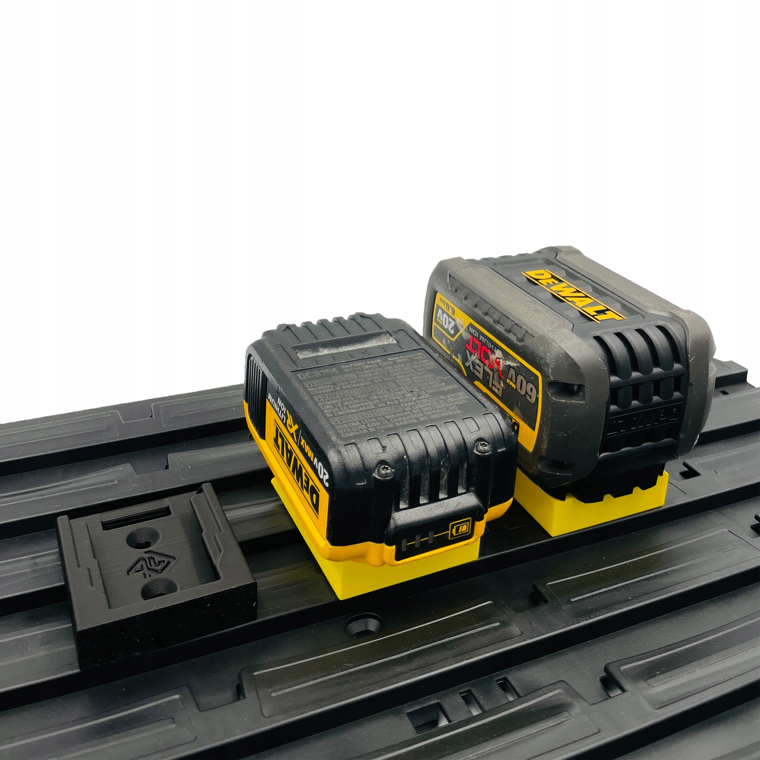 P4U 6x Uchwyt na baterie Dewalt XR 18V 54V click Marka P4U