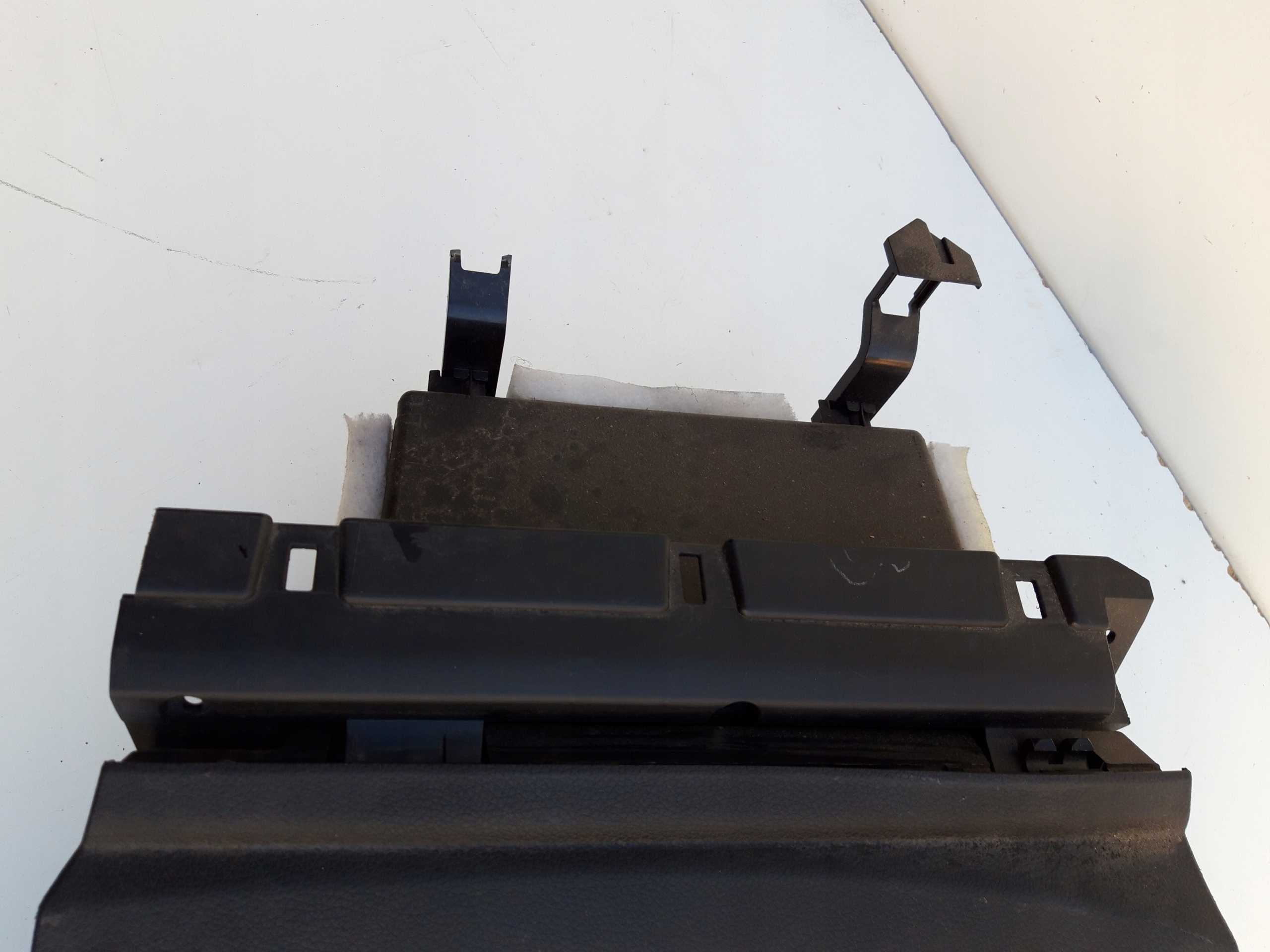 бардачок nissan PULSAR .