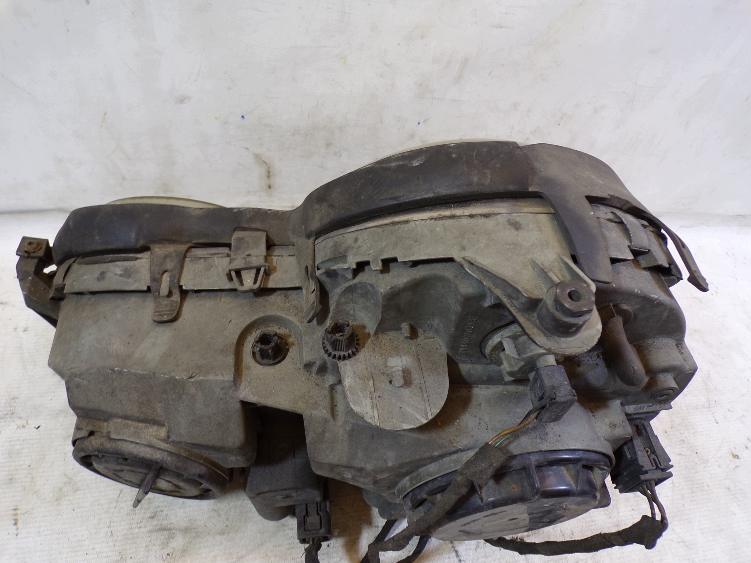 light front front right MERCEDES W210 XENON (2)