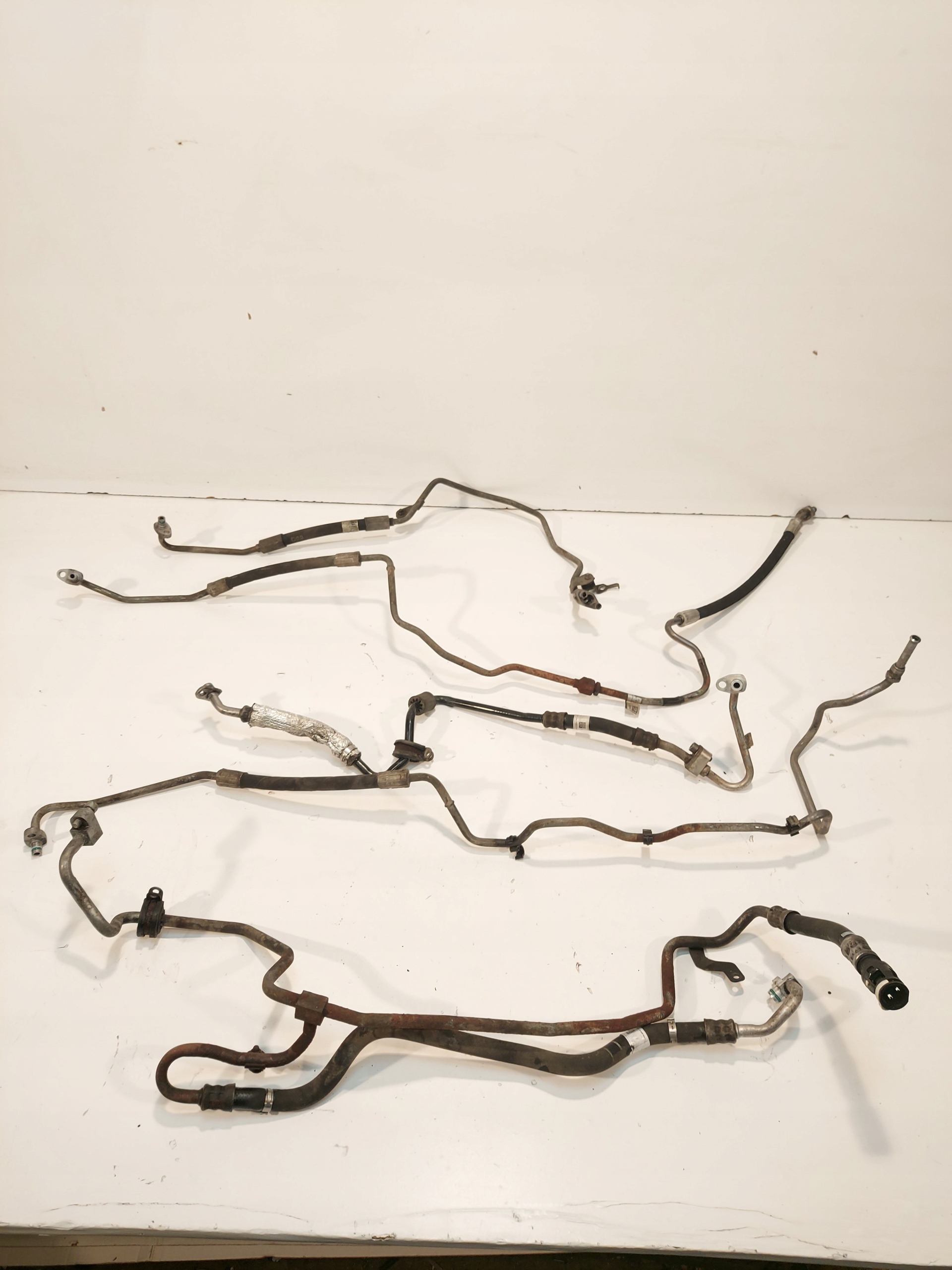 3.0D 730d - BMW F10 F01 F13 провода насоса динамического усилителя