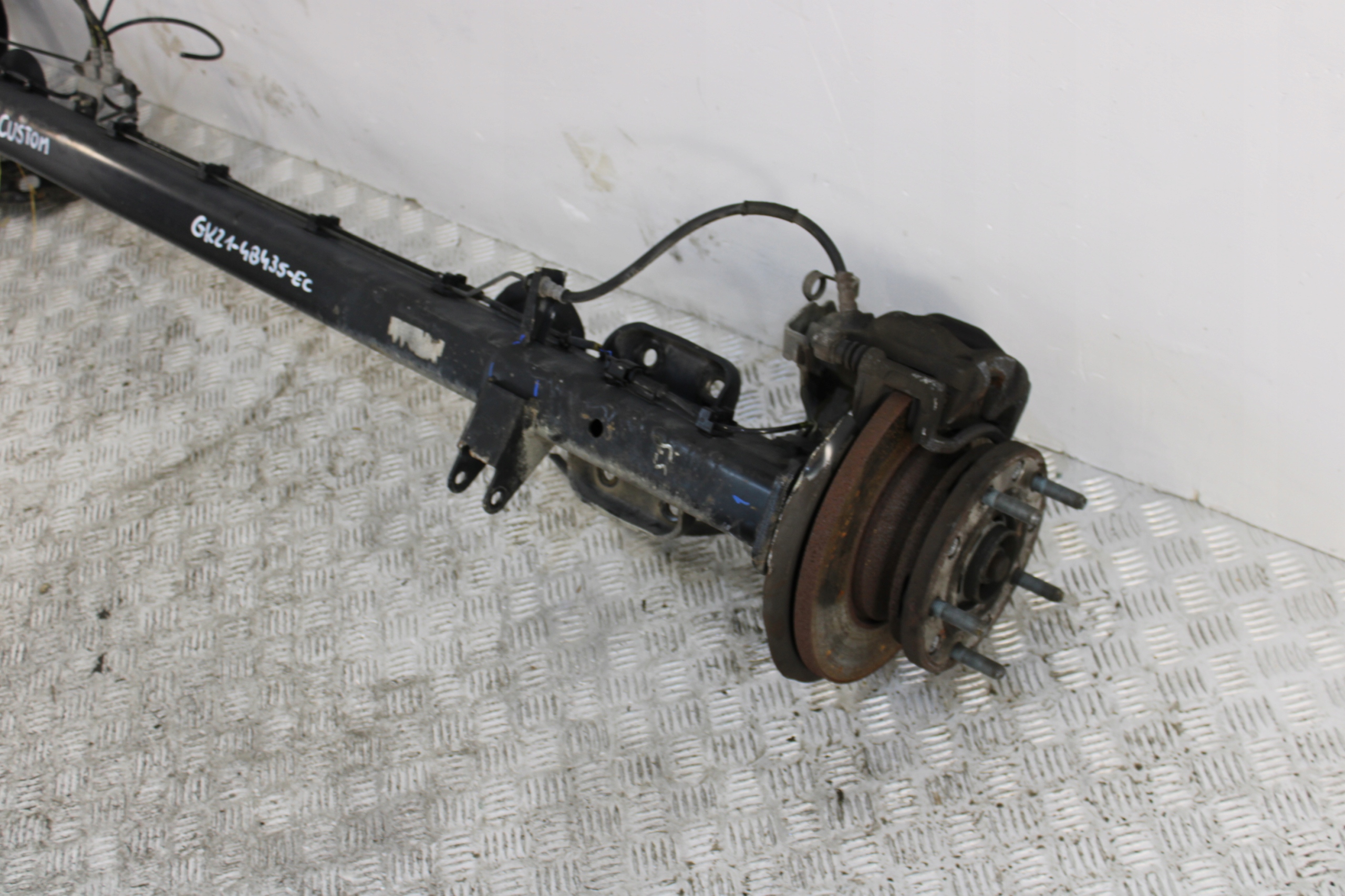axis OSKA sider sususpension rear part GK21-4B435-EC FORD TRANSIT CUSTOM