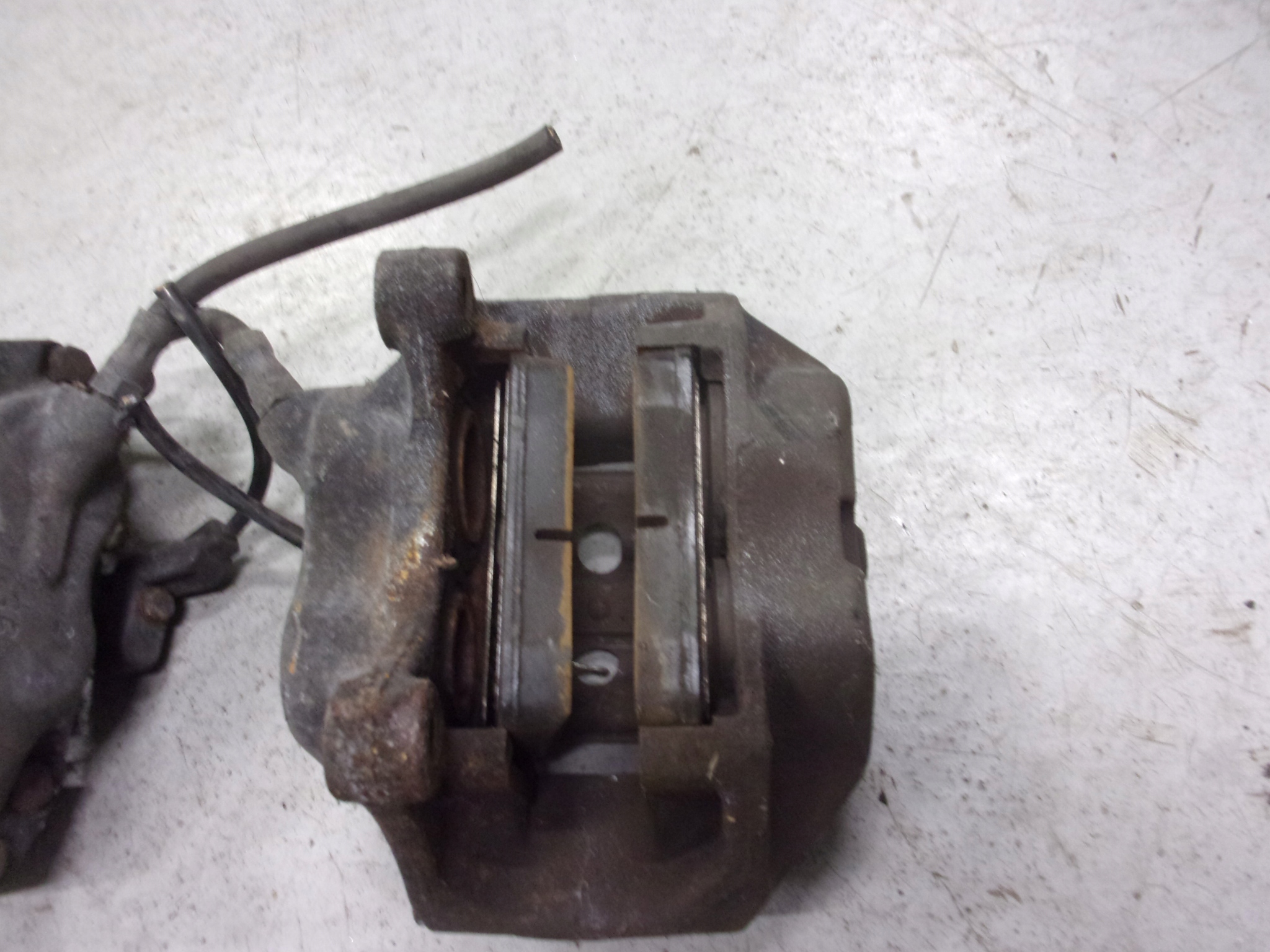 MERCEDES R129 SL 500 calipers HAMULCE front 1294200083