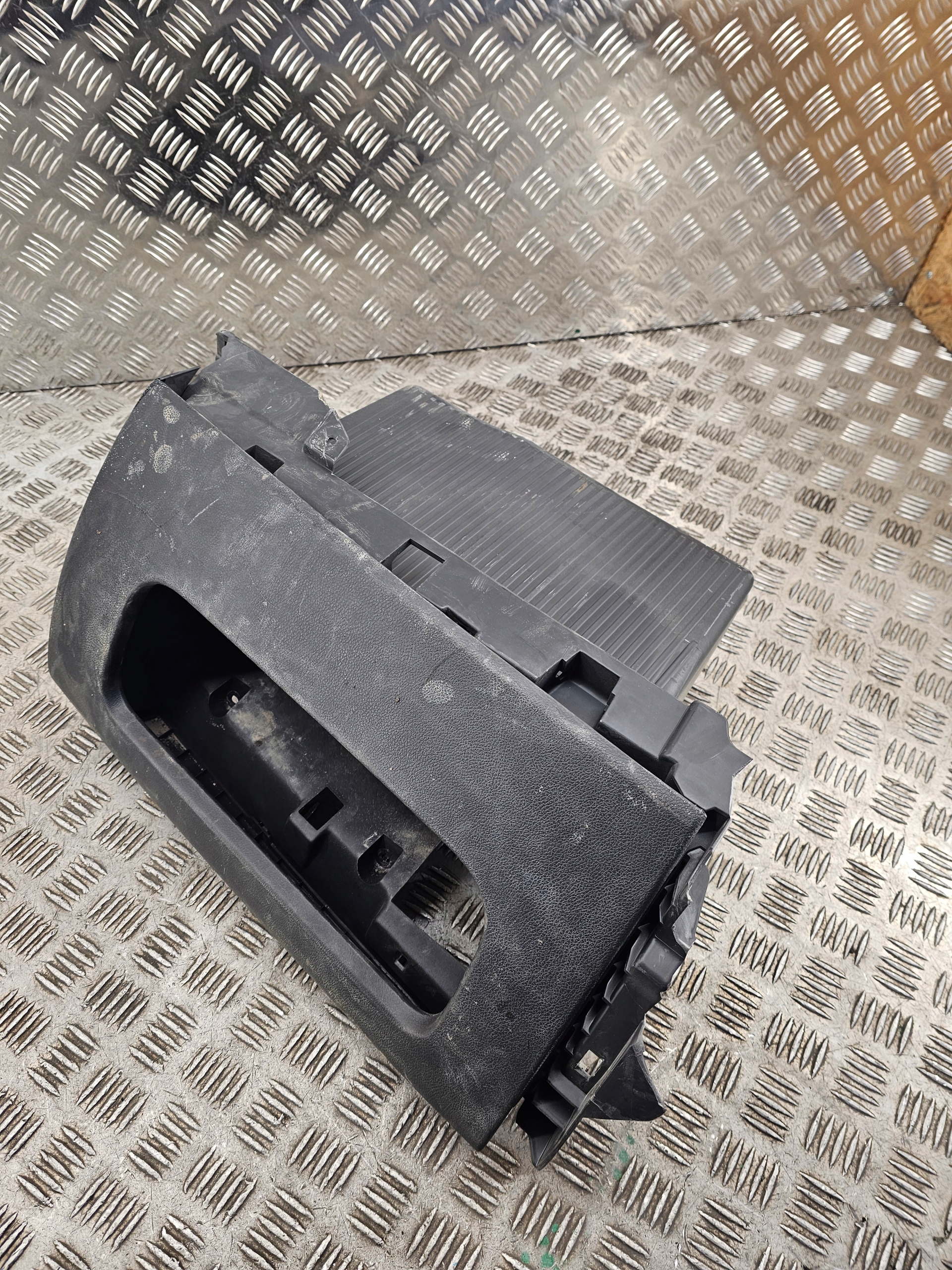 Handschuhfach Seite des Beifahrers RENAULT TRAFFIC 93868005