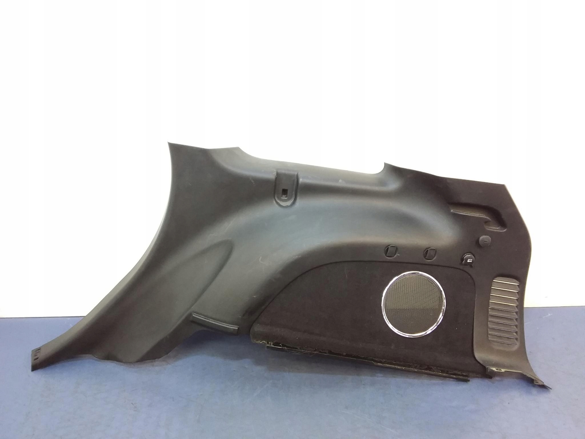 JEEP GRAND CHEROKEE WK2 ОБИВКА БАГАЖНИКА СПРАВА