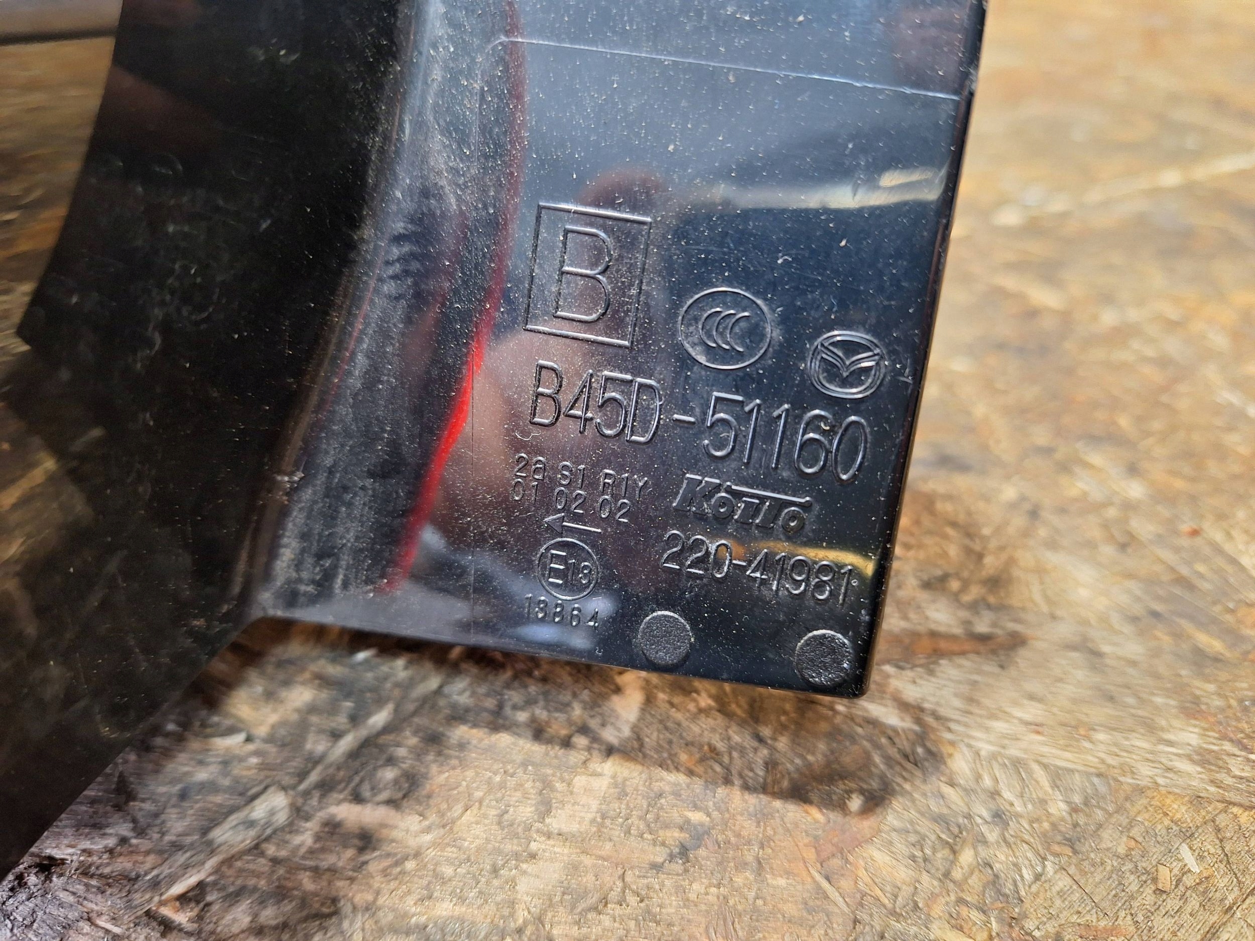 LAMPA TYŁ LEWA MAZDA 3 BM 13- B45D-51160 LED Numer katalogowy części B45D-51160