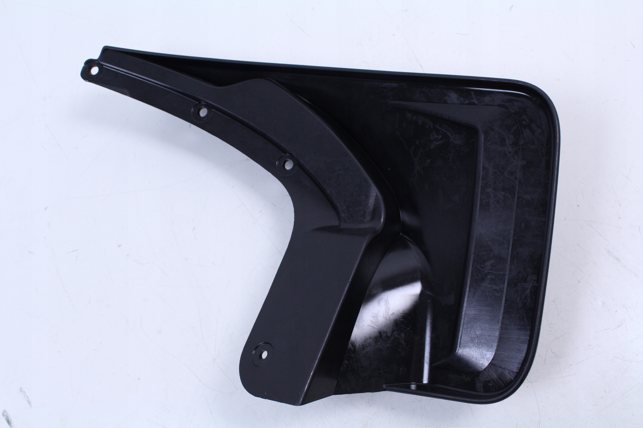 CHLAPACZ LEWY TYŁ MERCEDES ML W166 A1668901000 Strona zabudowy tył