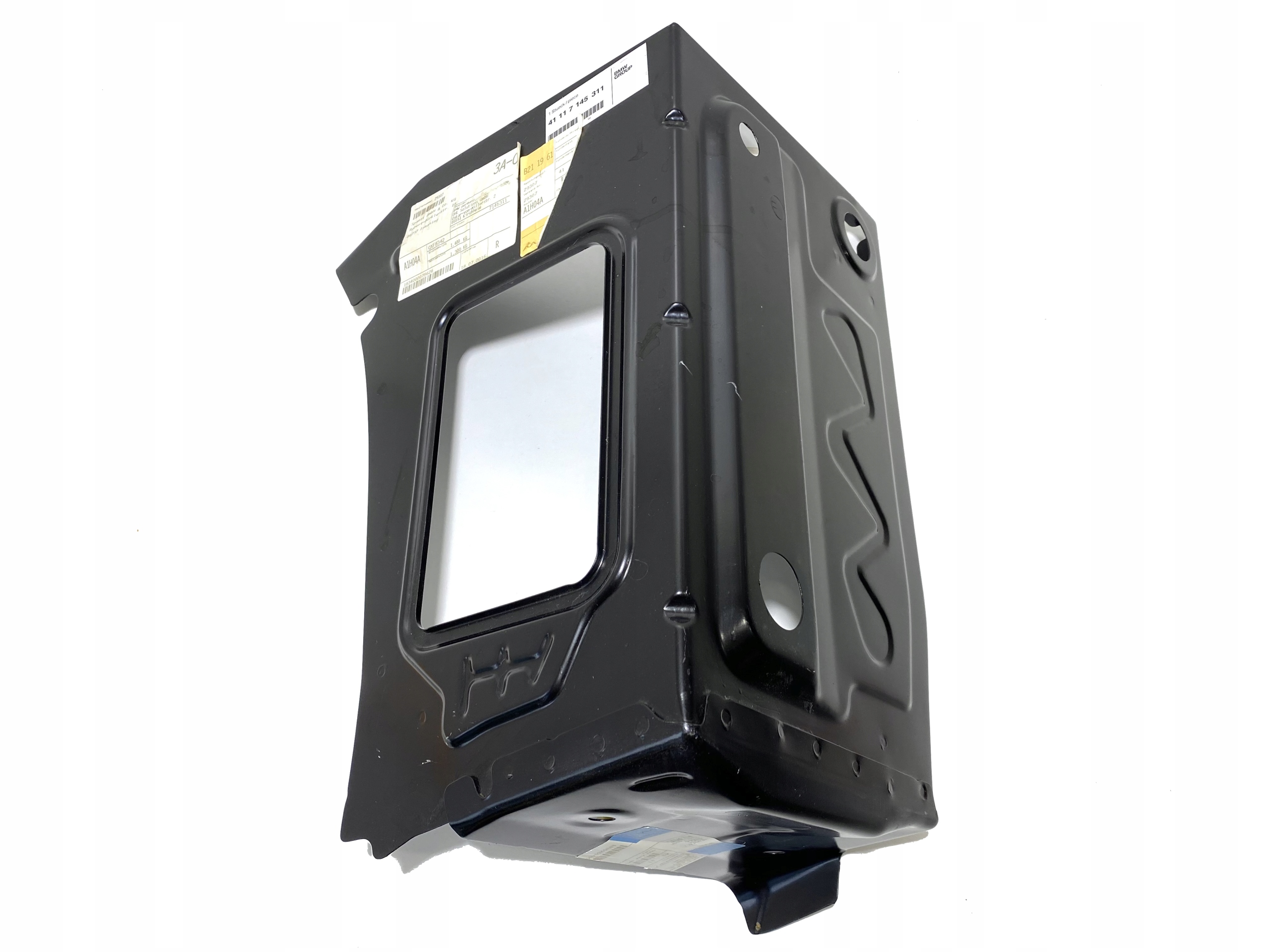 Обшивка пола багажника BMW E90 E93 7145311 L