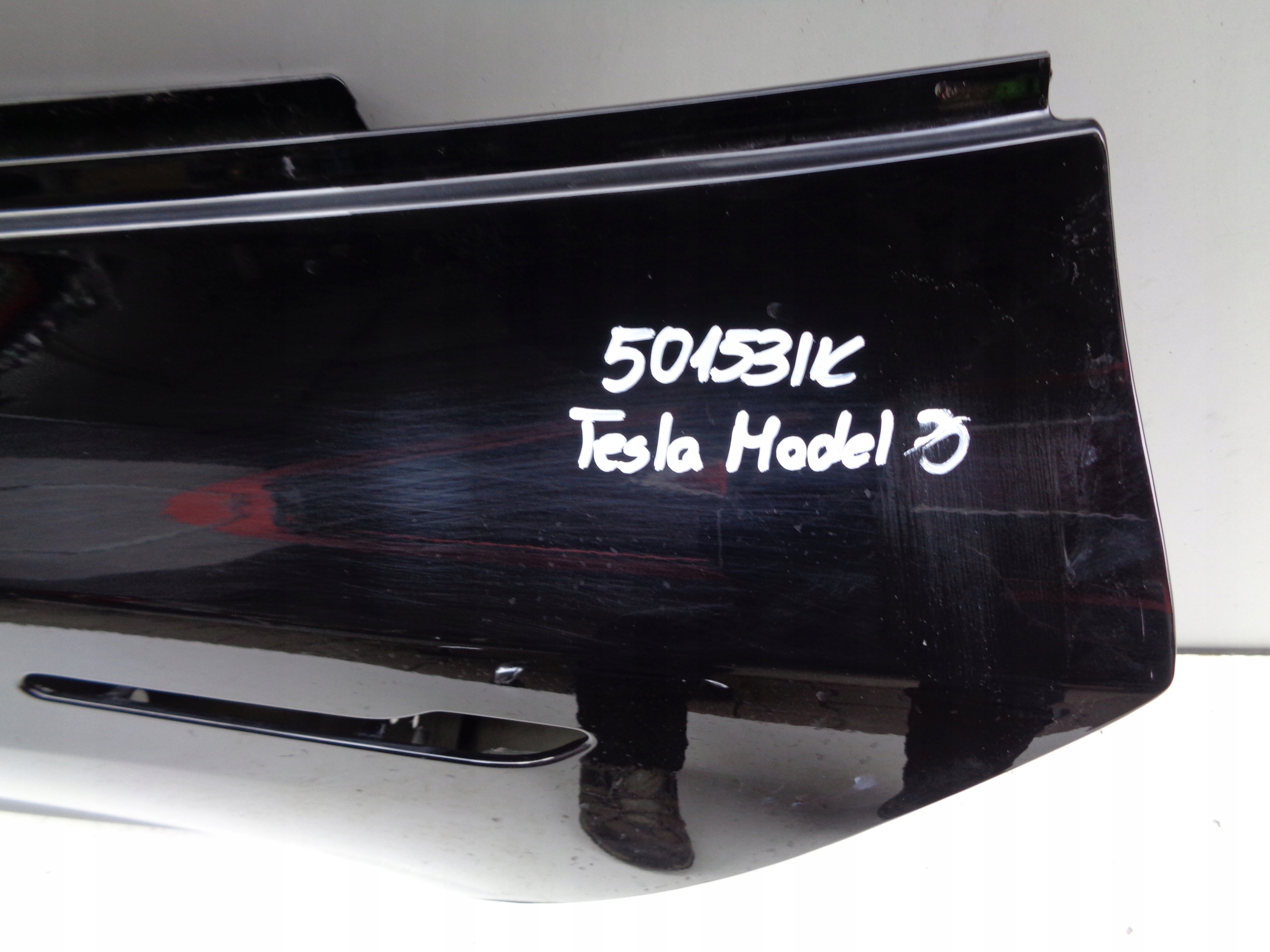 door left rear. TESLA MODEL 3 17- NR 50153