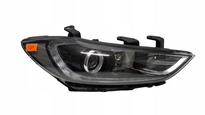 HYUNDAI ELANTRA 6 VI 15-18 LAMPA PRAWA PRZEDNIA 92102-F2 - CAŁA - ŁADNA