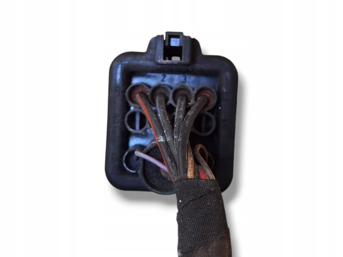relay plugs zarowych Volkswagen Jetta 5 2006 038907281D