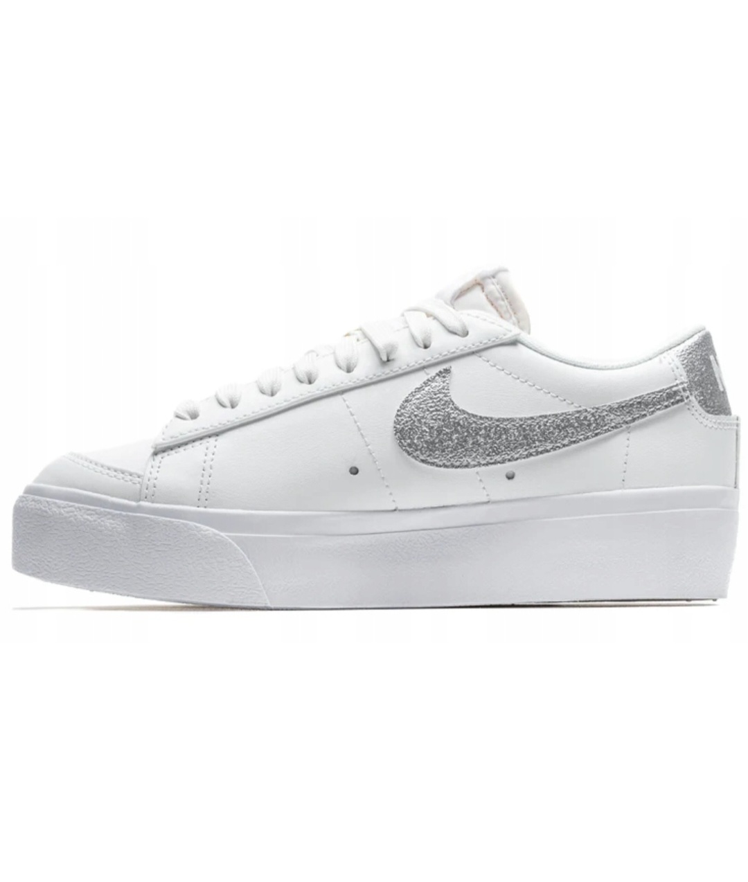 Nike dámské sportovní boty DQ7571 101 velikost 44