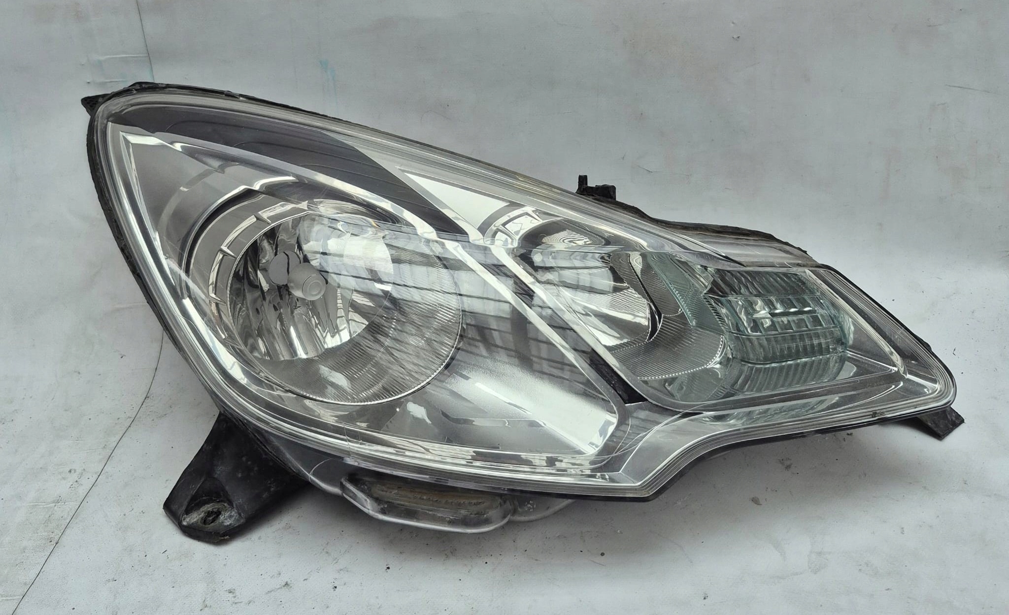 CITROEN DS3 09- light right front front 967702880