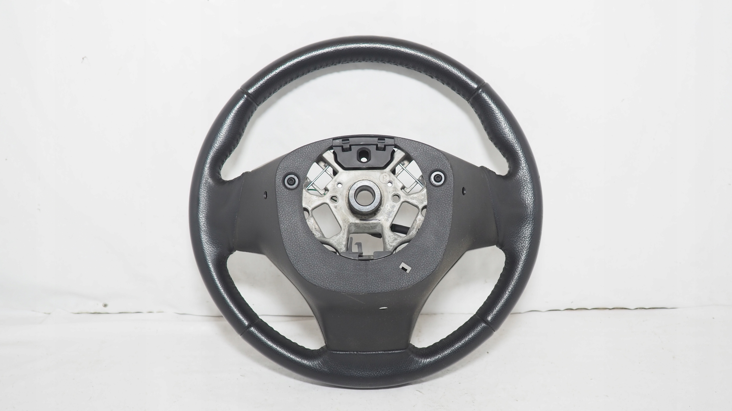 Renault Alaskan lenkrad skorzana multifunkcja