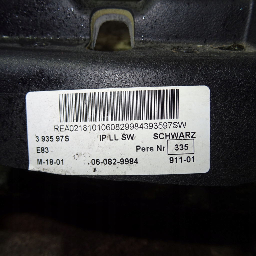BMW X3 E83 dashboard cockpit airbag console