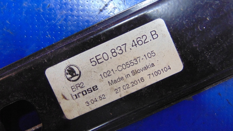 window regulator right front SKODA OCTAVIA III 13-20R