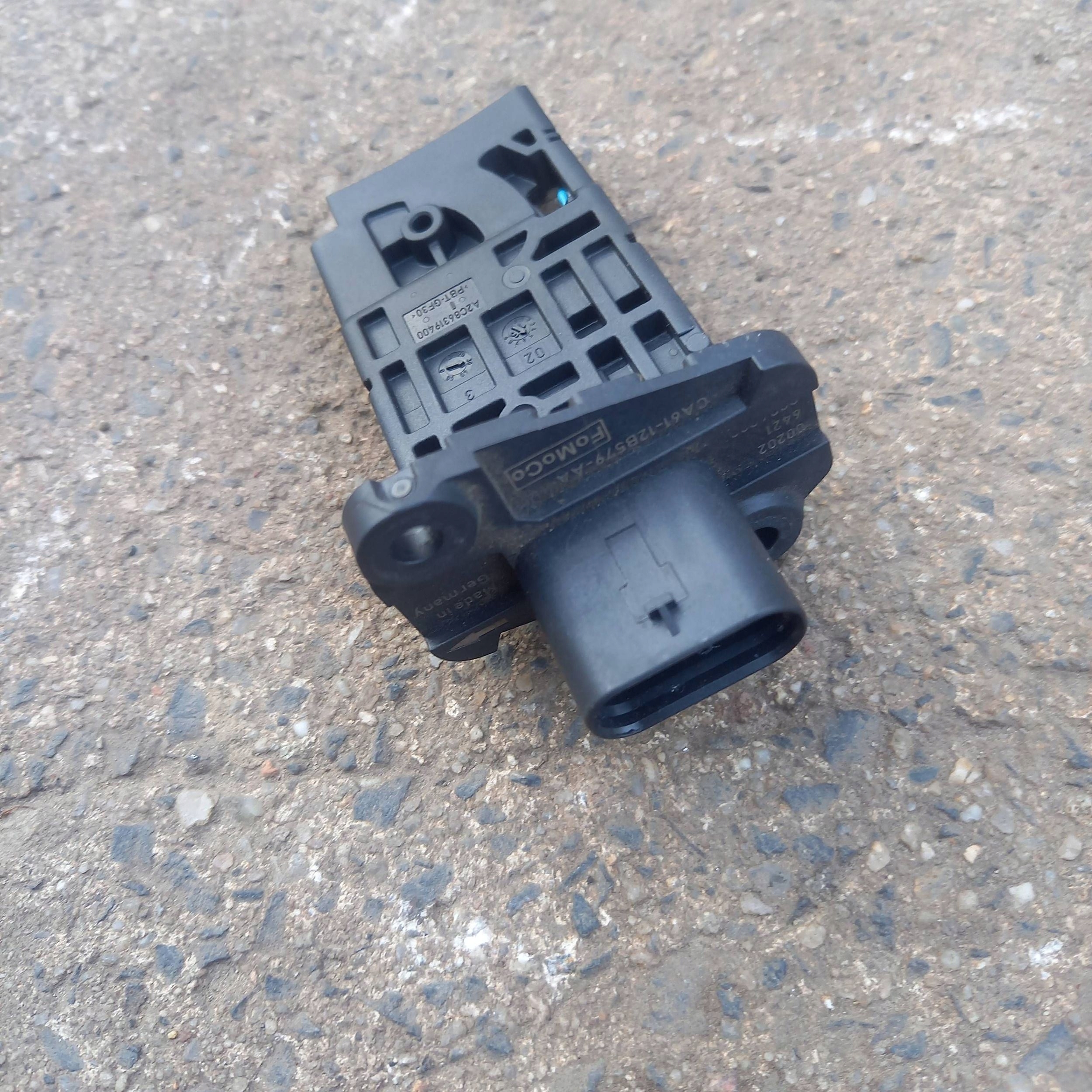 flow meter Ford Fiesta MK7 LIFT 1.5 TDCI CA6112B579AA