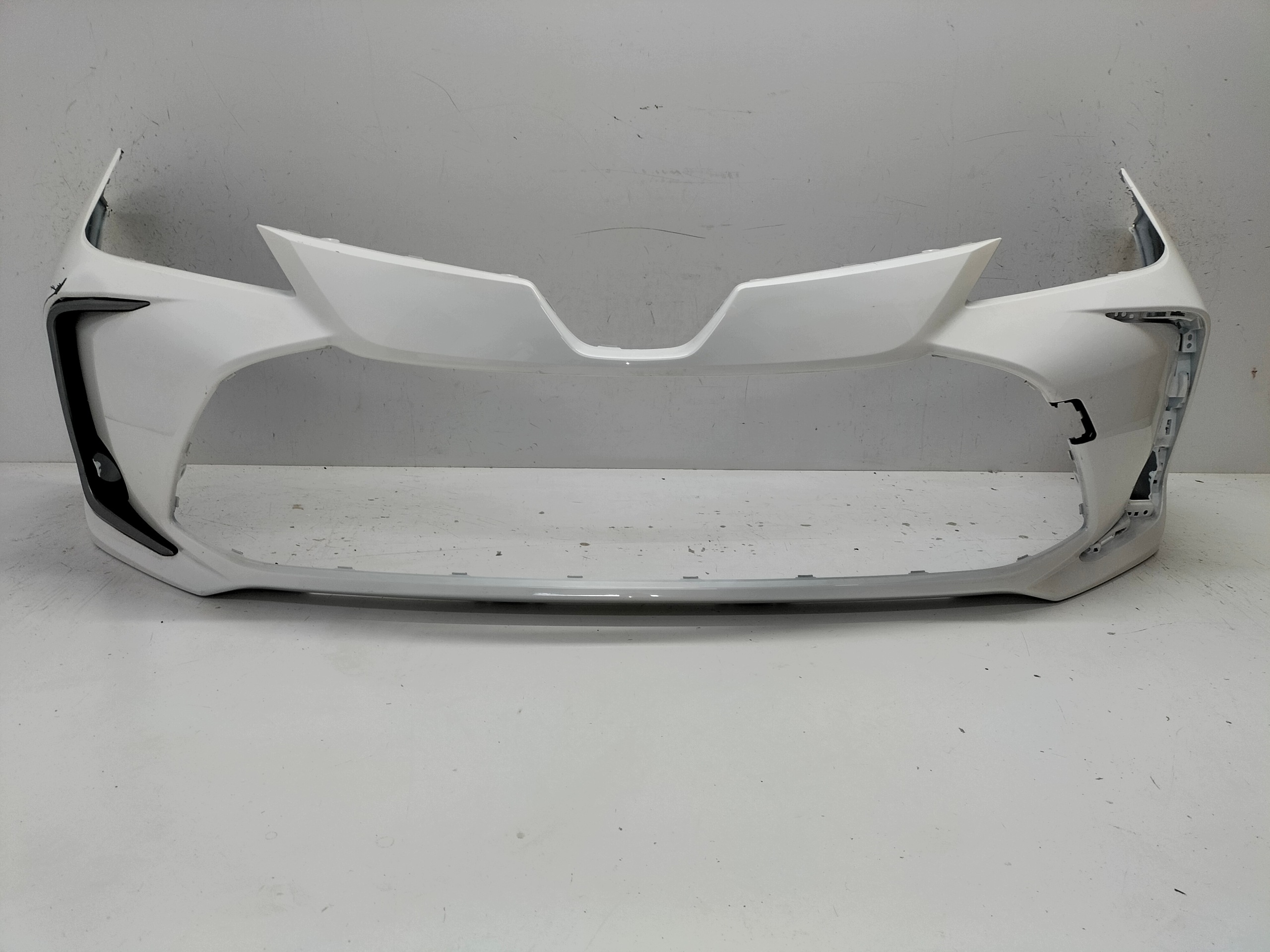 front bumper front TOYOTA COROLLA E21 18- sedan