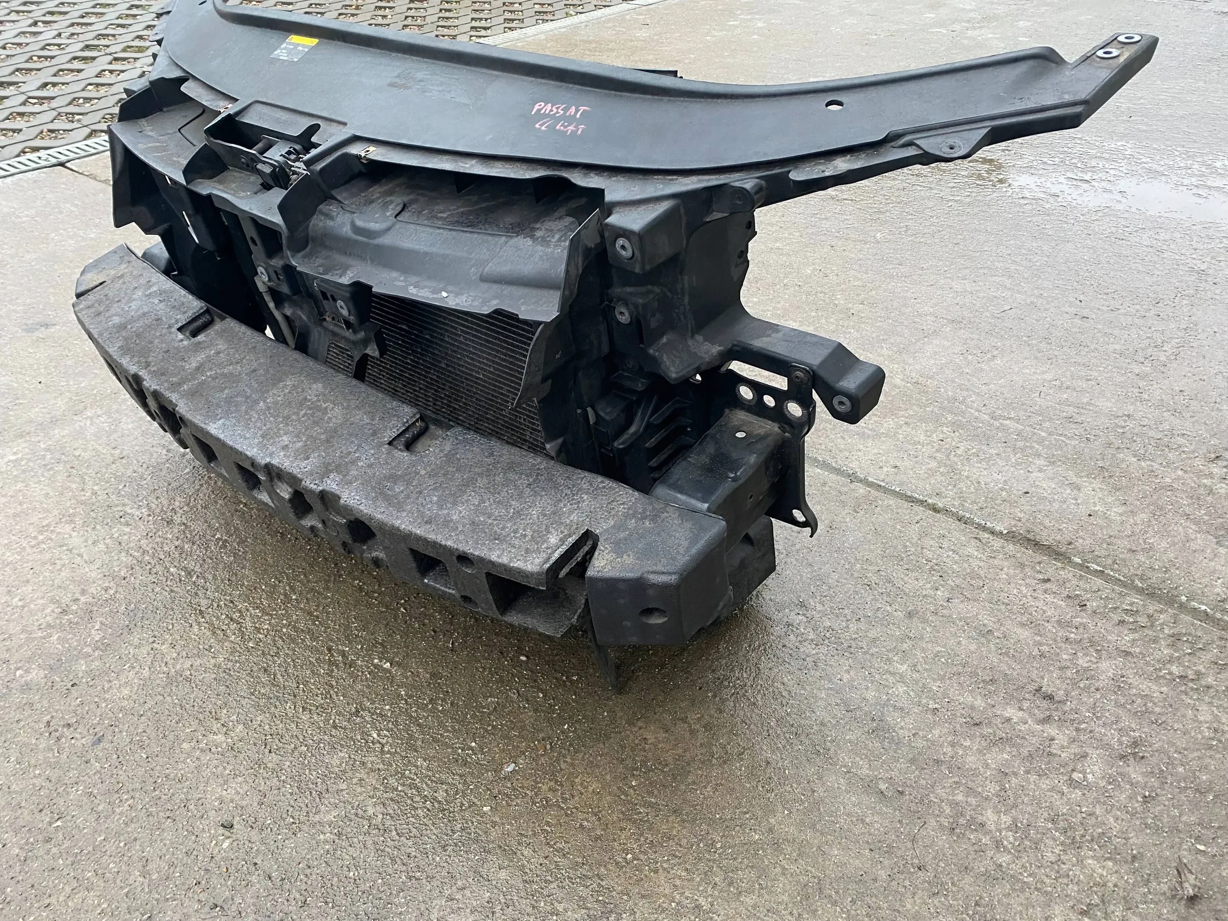 VW PASSAT CC LIFT 2.0 TDI complete support panel for radiators radiator sider